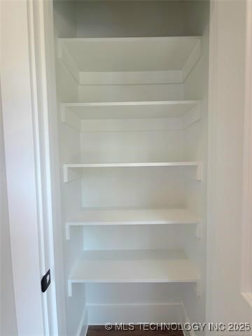 127 S Mclean Drive Property Photo 10