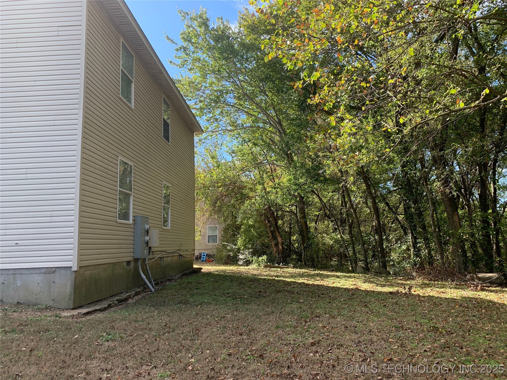 773 Hilltop Drive Property Photo 12