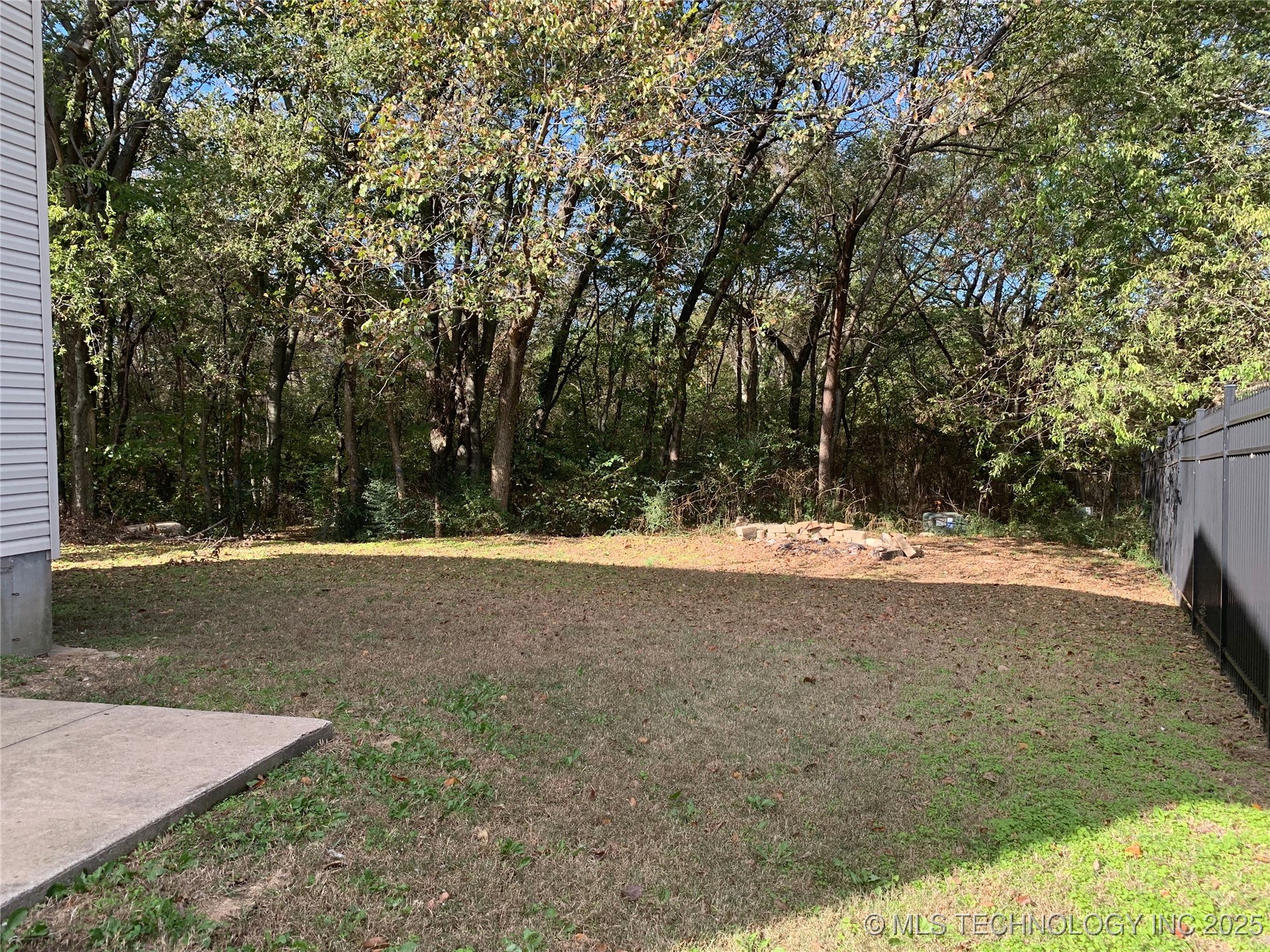 773 Hilltop Drive Property Photo 13