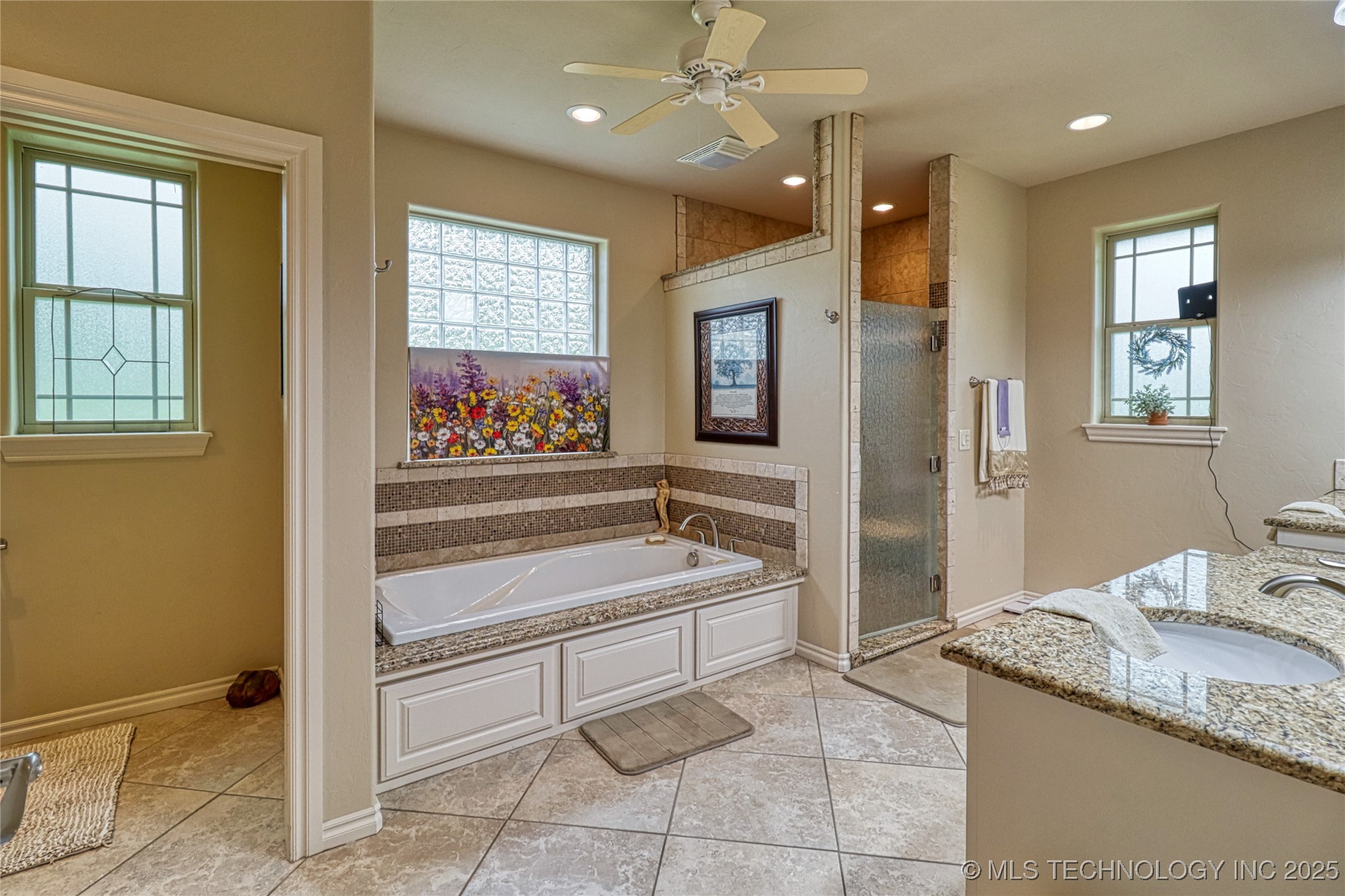 124 Walnut Ridge Property Photo 23