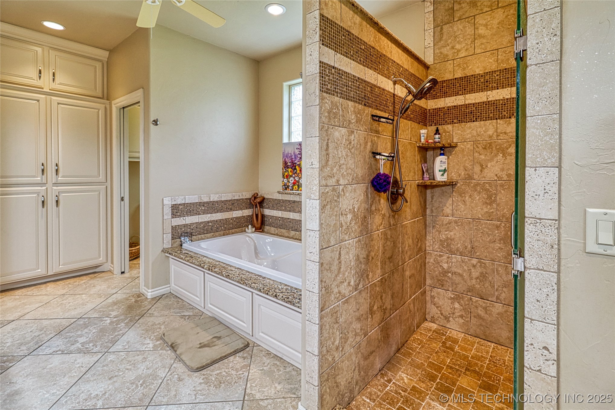 124 Walnut Ridge Property Photo 24