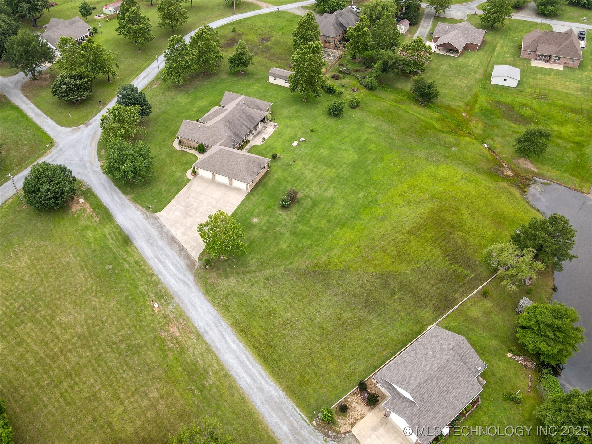 124 Walnut Ridge Property Photo 41