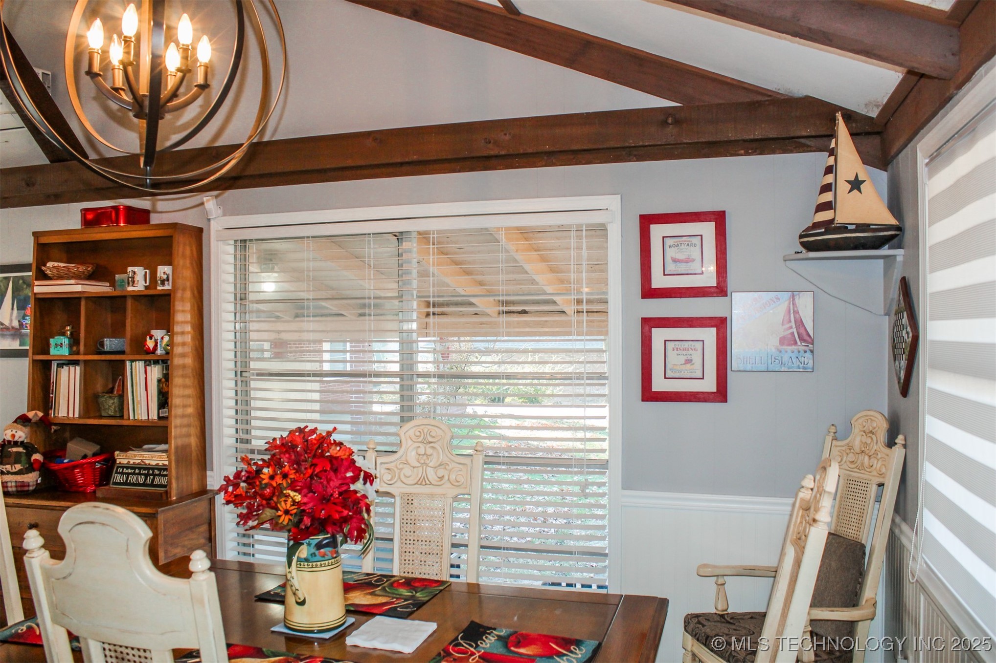 417082 E 1143 Road Property Photo 5