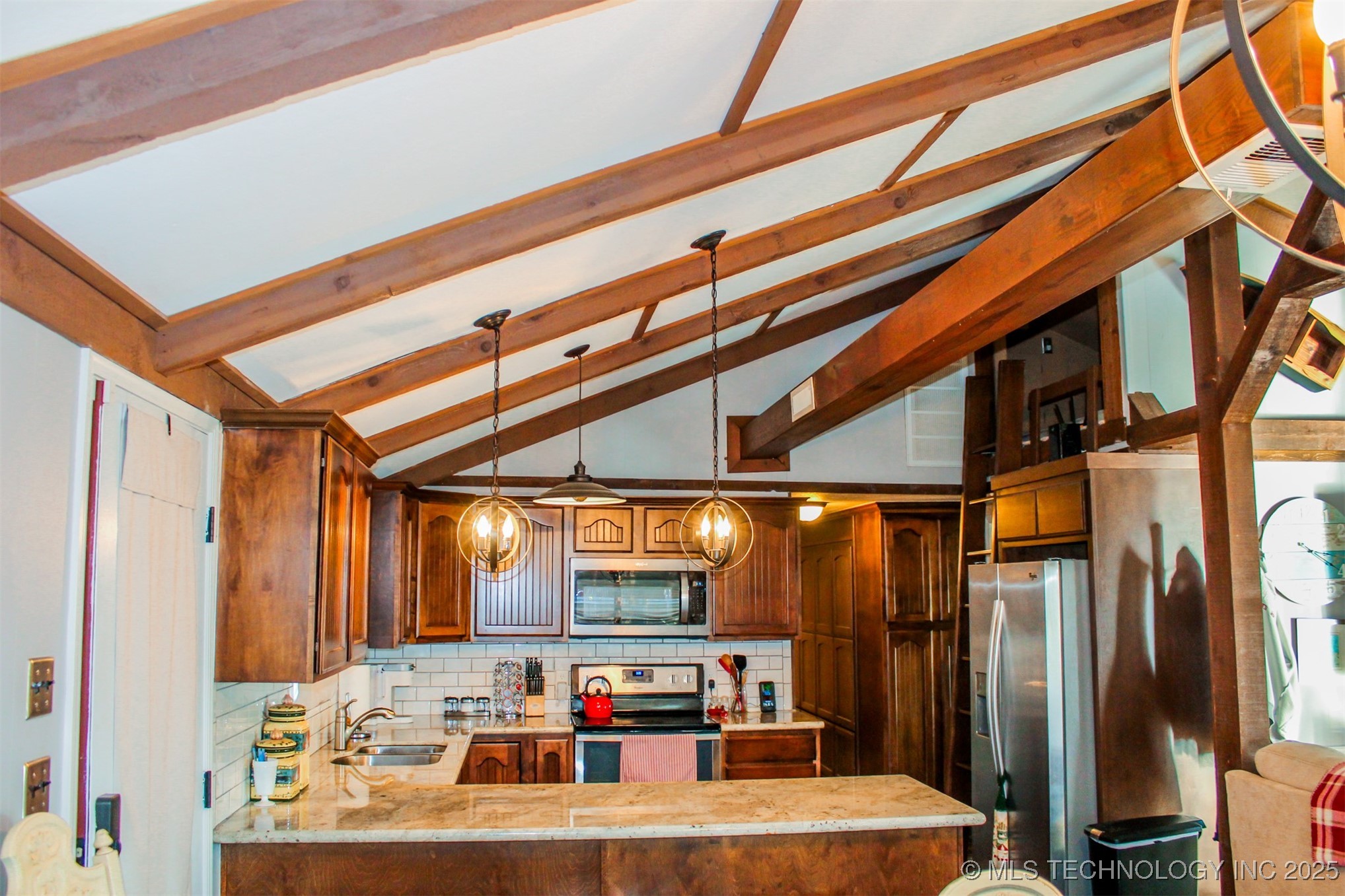 417082 E 1143 Road Property Photo 9