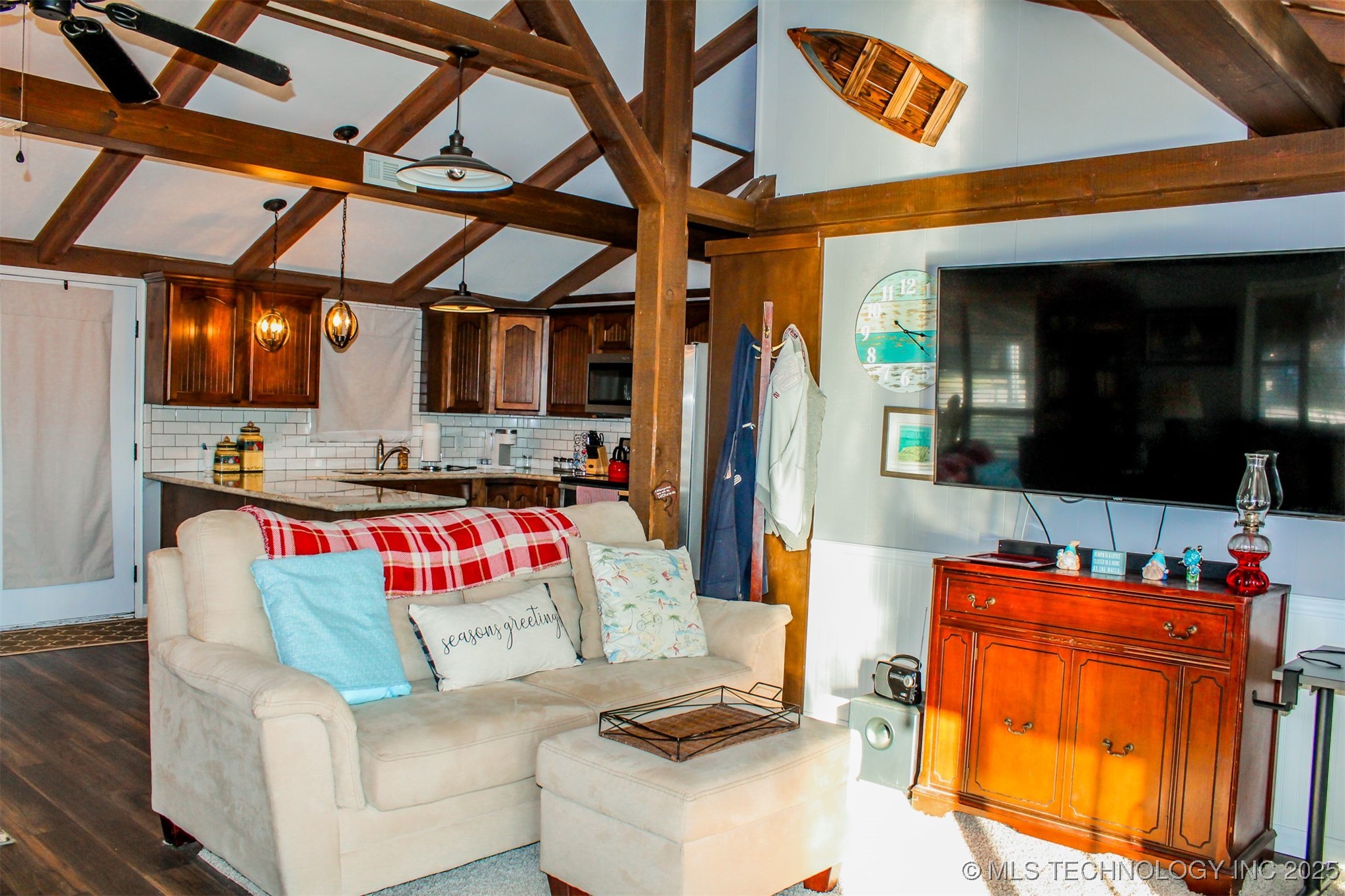 417082 E 1143 Road Property Photo 17