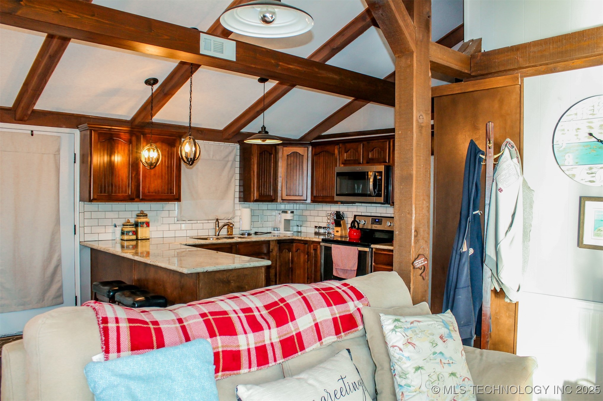 417082 E 1143 Road Property Photo 18