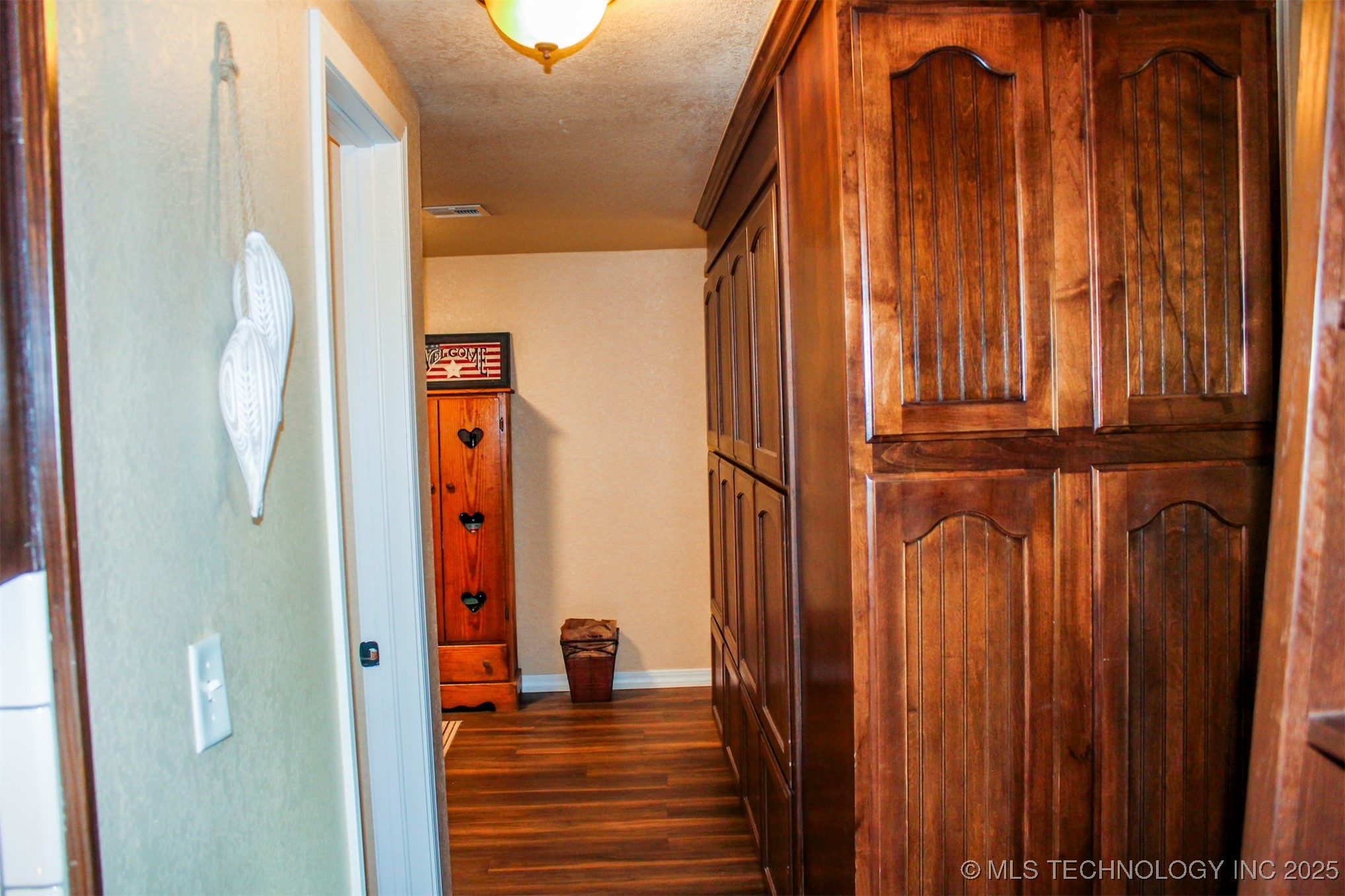 417082 E 1143 Road Property Photo 23