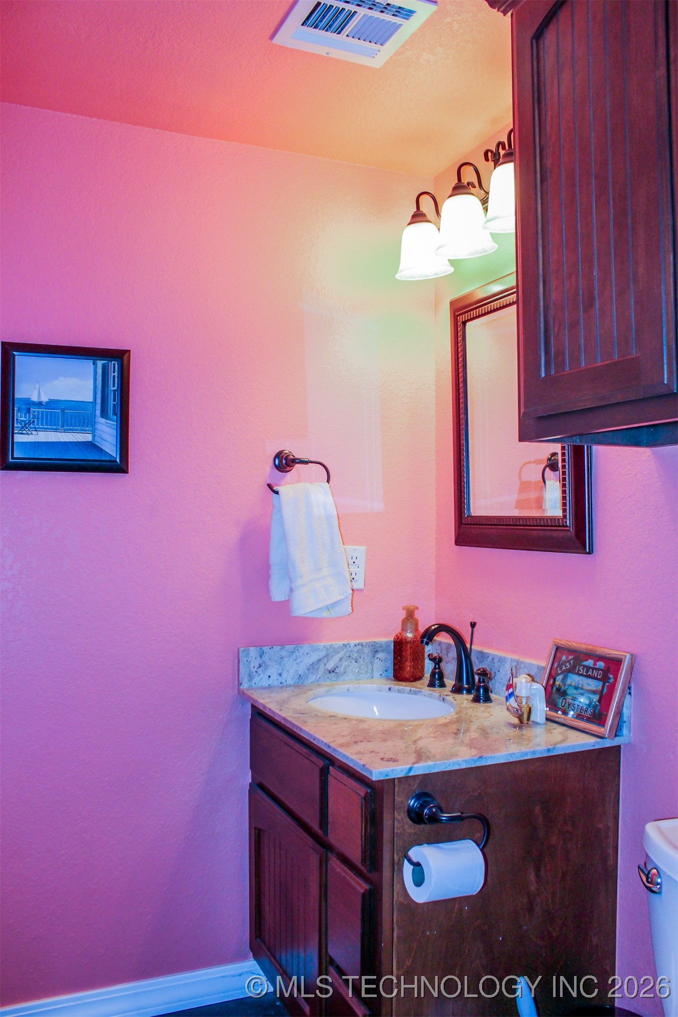 417082 E 1143 Road Property Photo 32