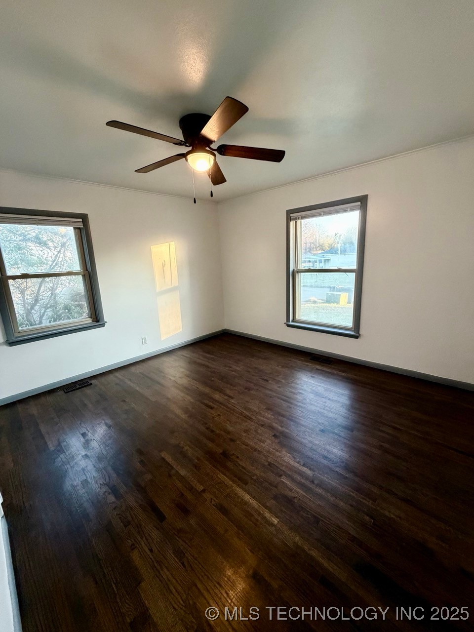 7609 E Oklahoma Place Property Photo 12