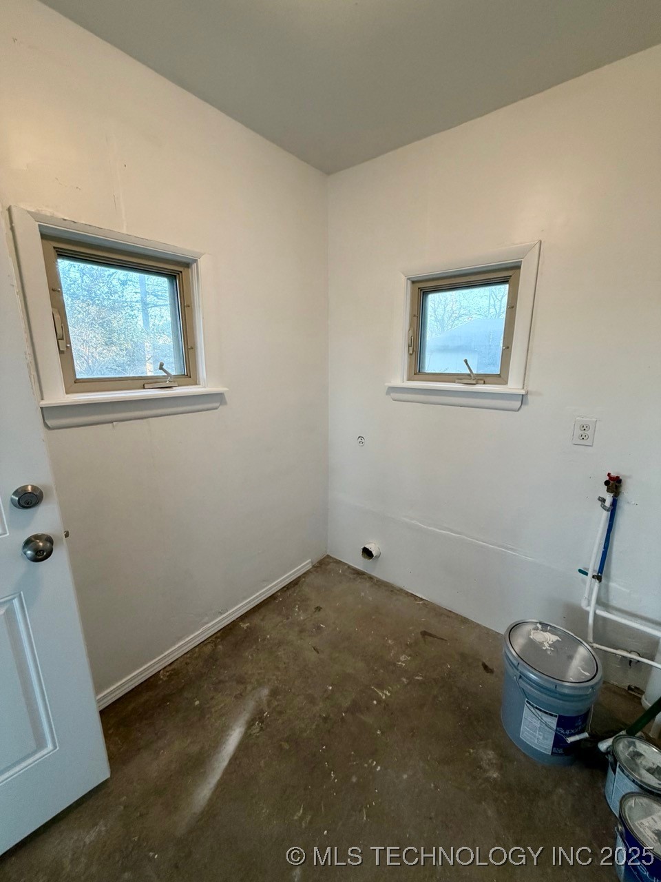 7609 E Oklahoma Place Property Photo 18