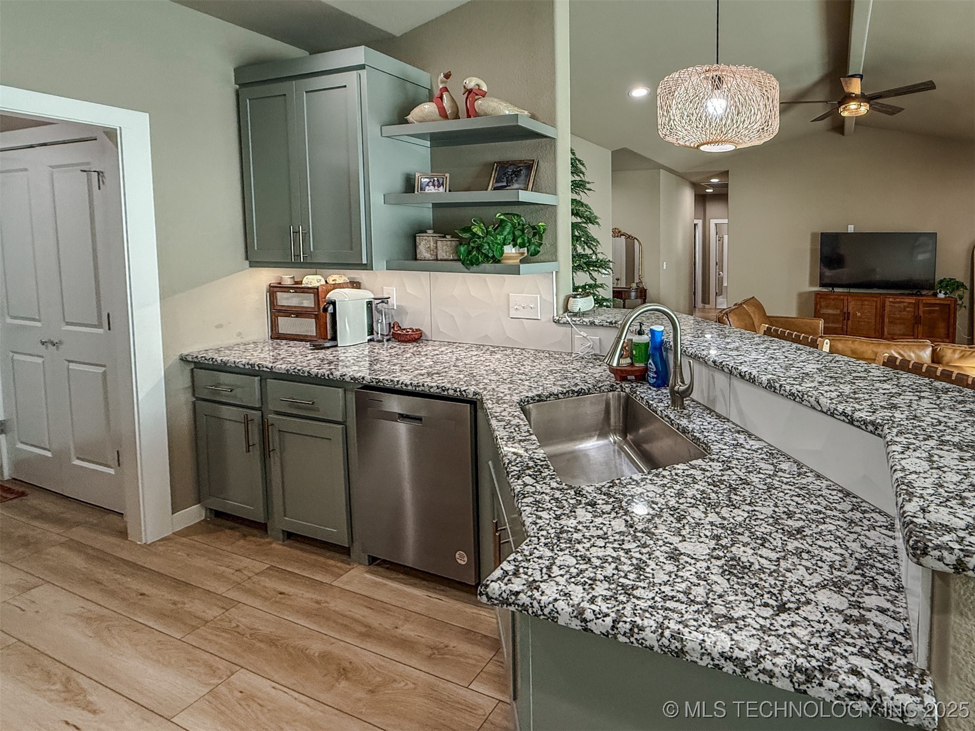 25094 S 519 Road Property Photo 18