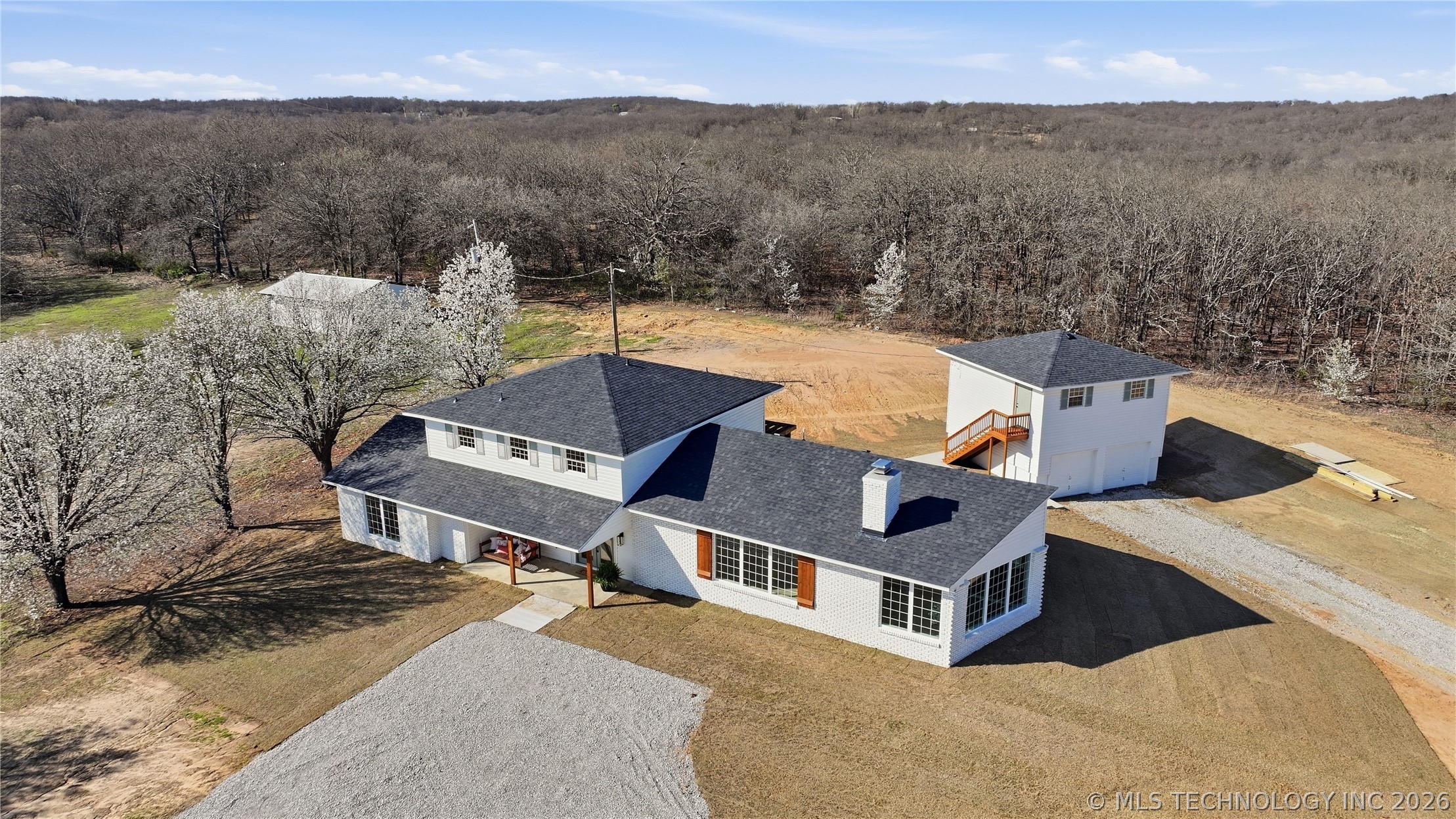 4675 Albert Road Property Photo 4
