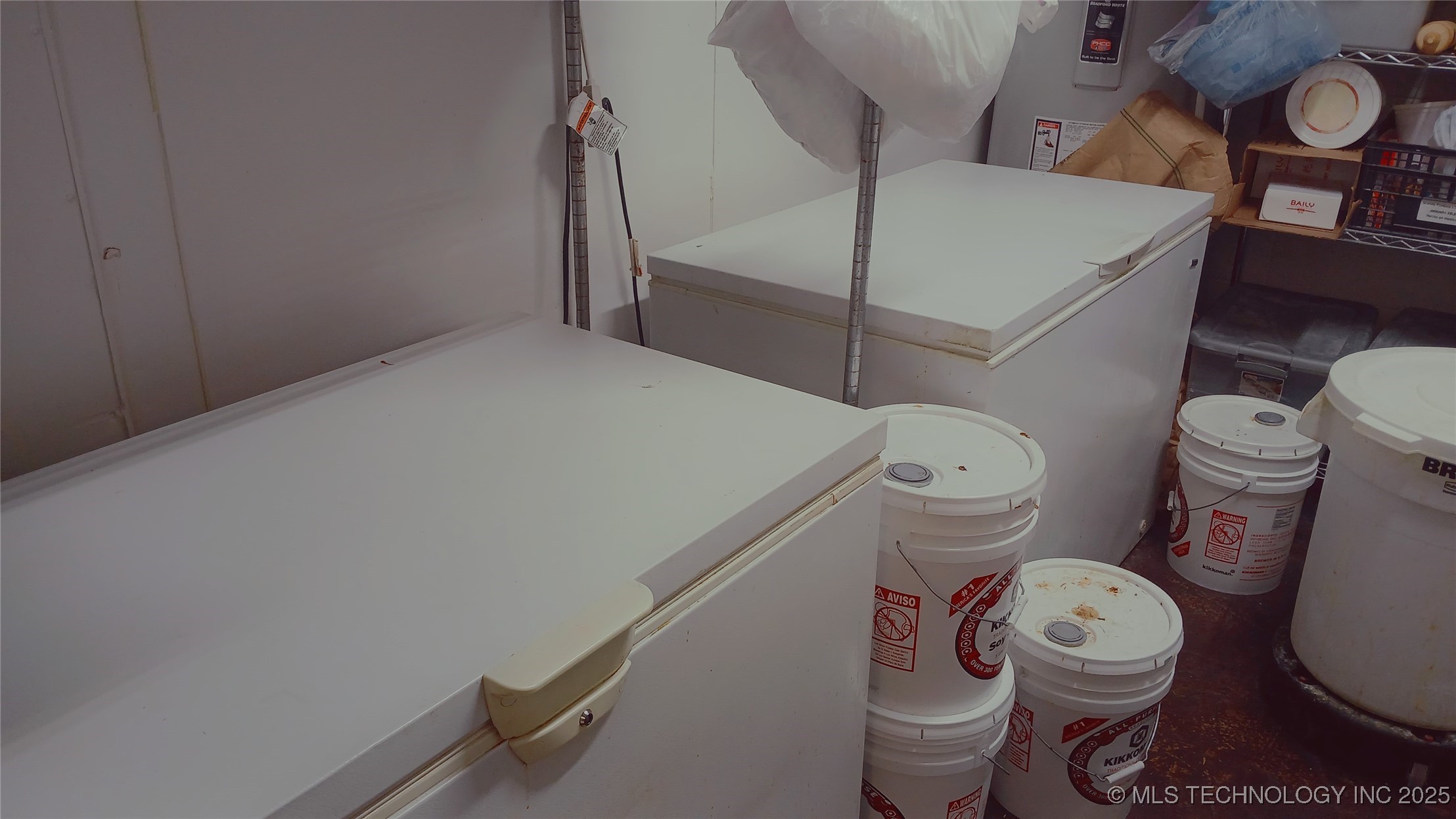 1000 S Wood Drive Property Photo 13