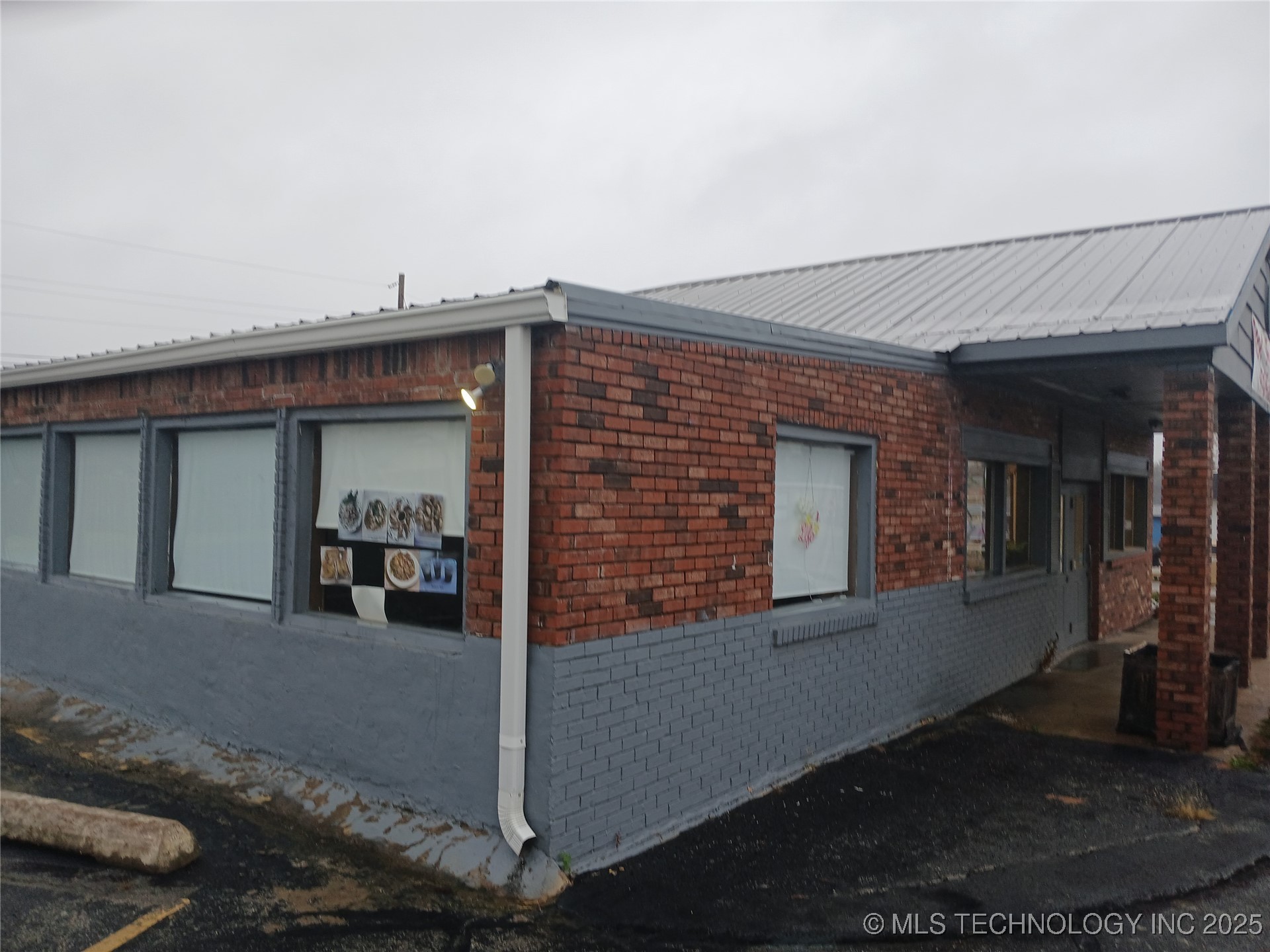 1000 S Wood Drive Property Photo 20