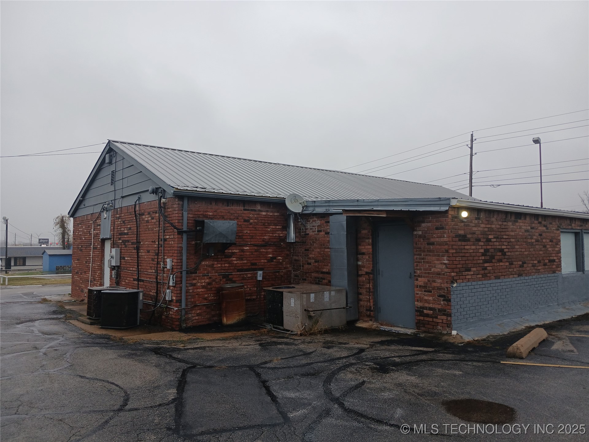 1000 S Wood Drive Property Photo 21