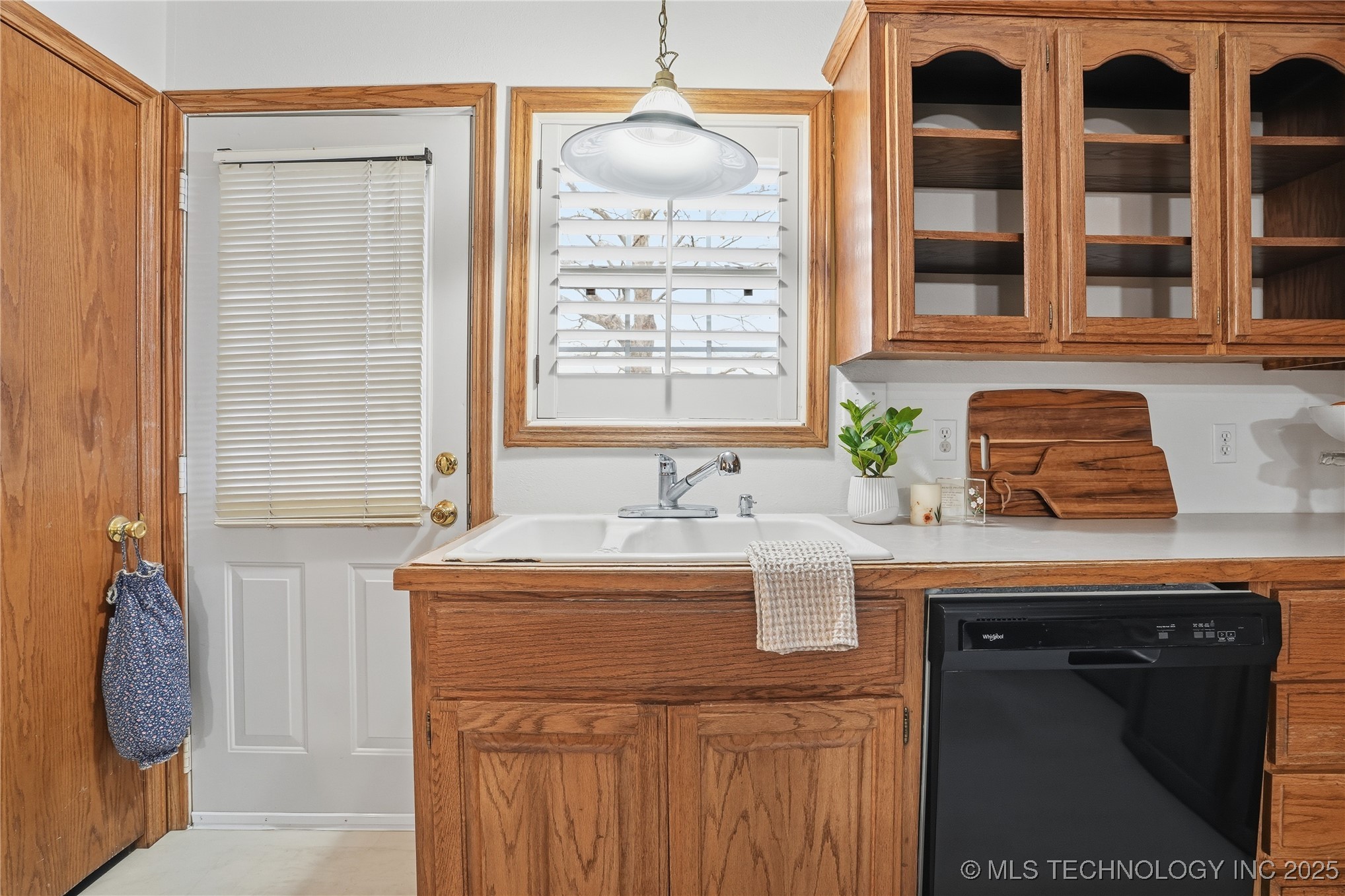 1417 E Oak Street Property Photo 19