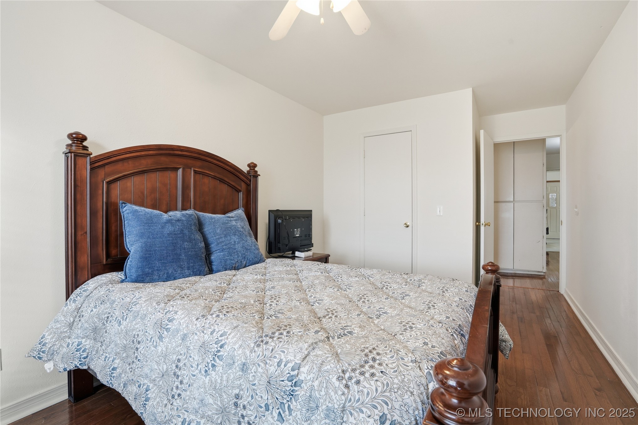 1417 E Oak Street Property Photo 37