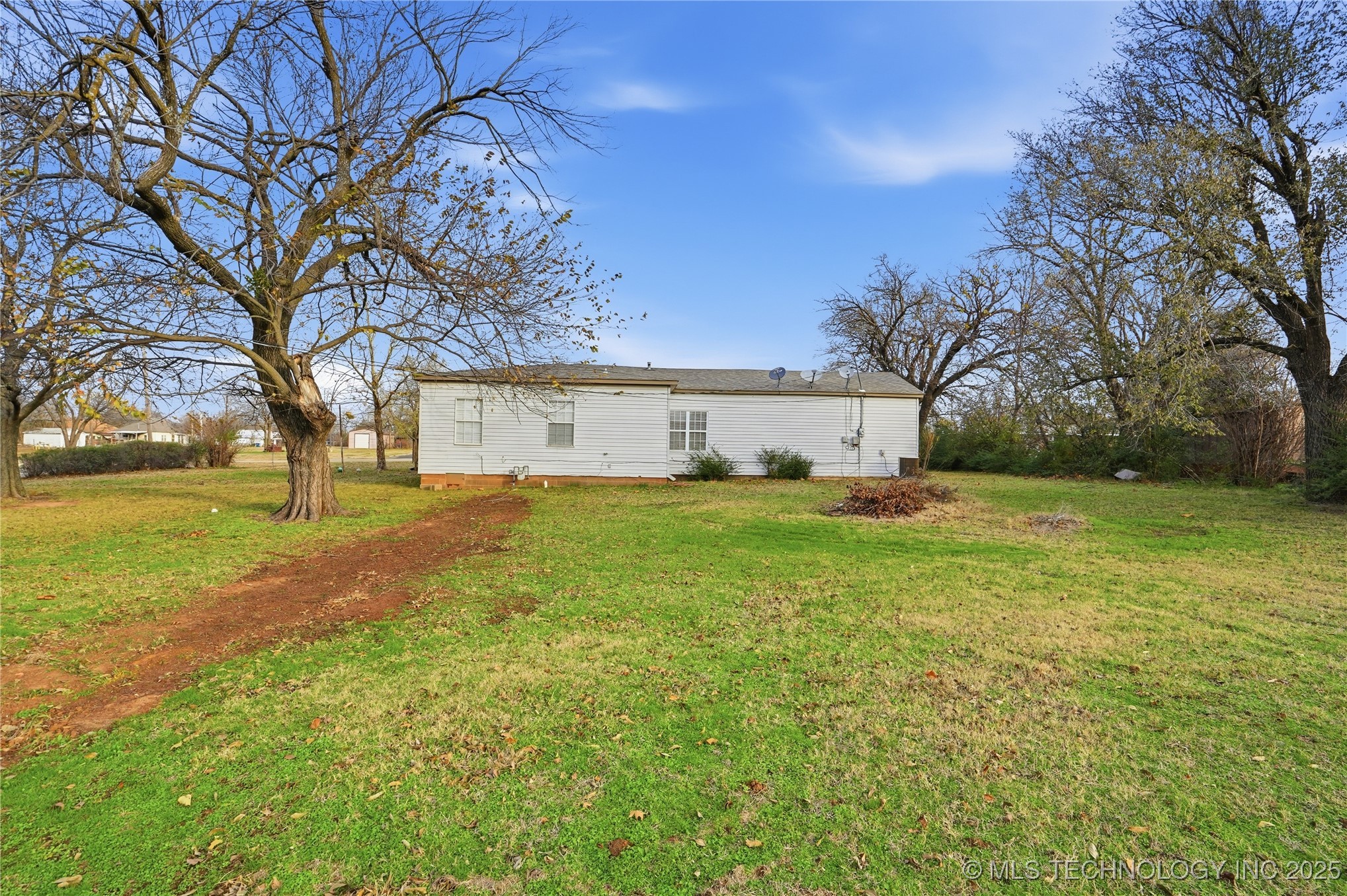 1417 E Oak Street Property Photo 42