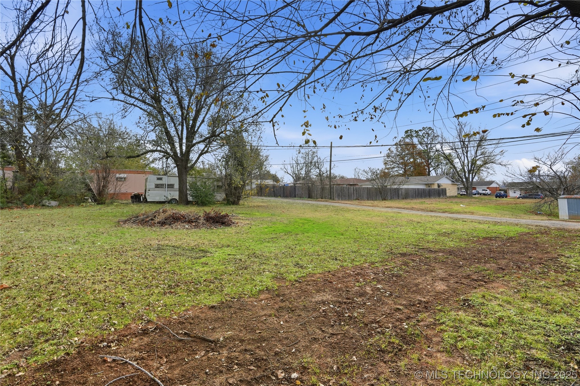 1417 E Oak Street Property Photo 44