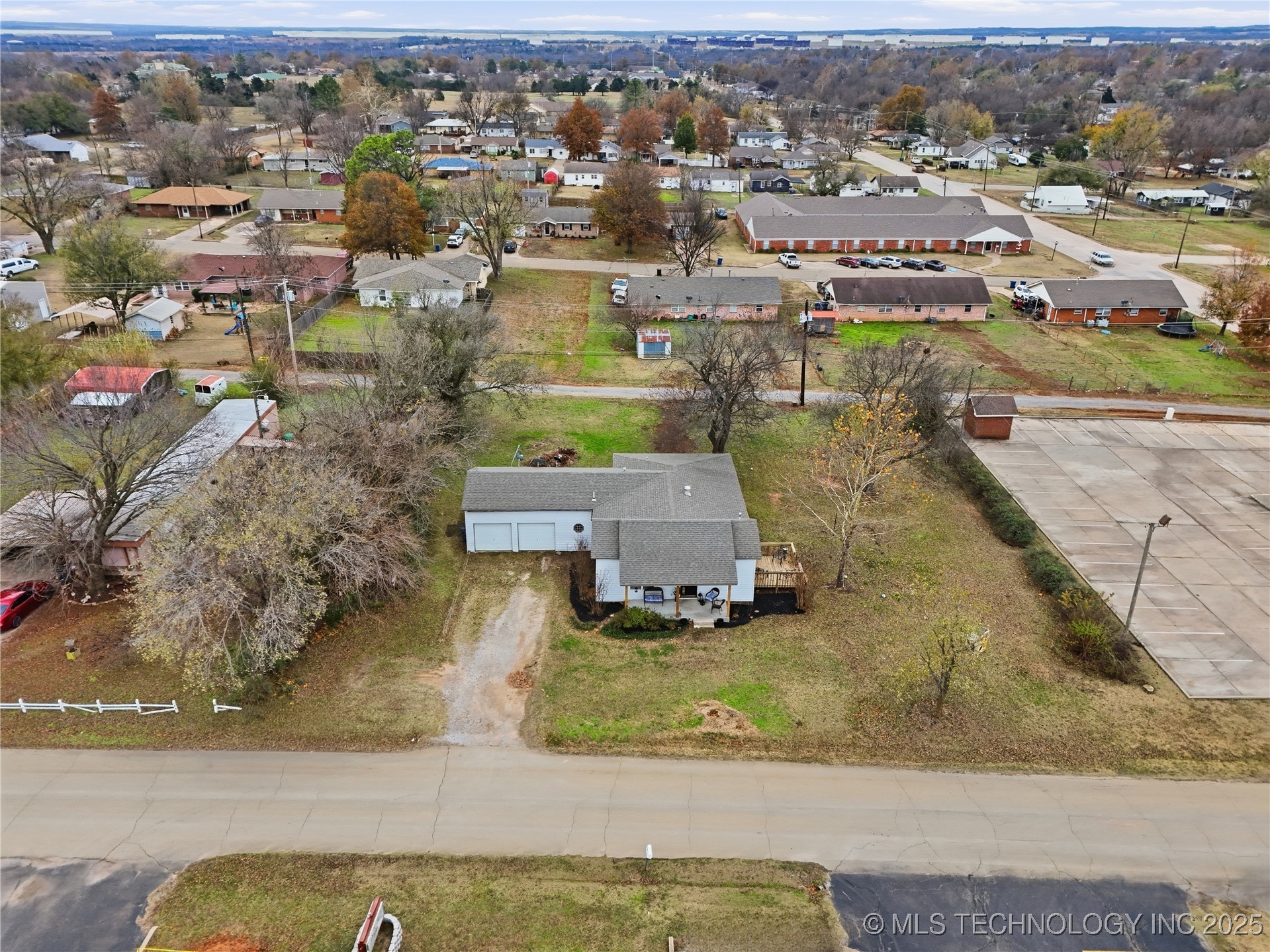 1417 E Oak Street Property Photo 45