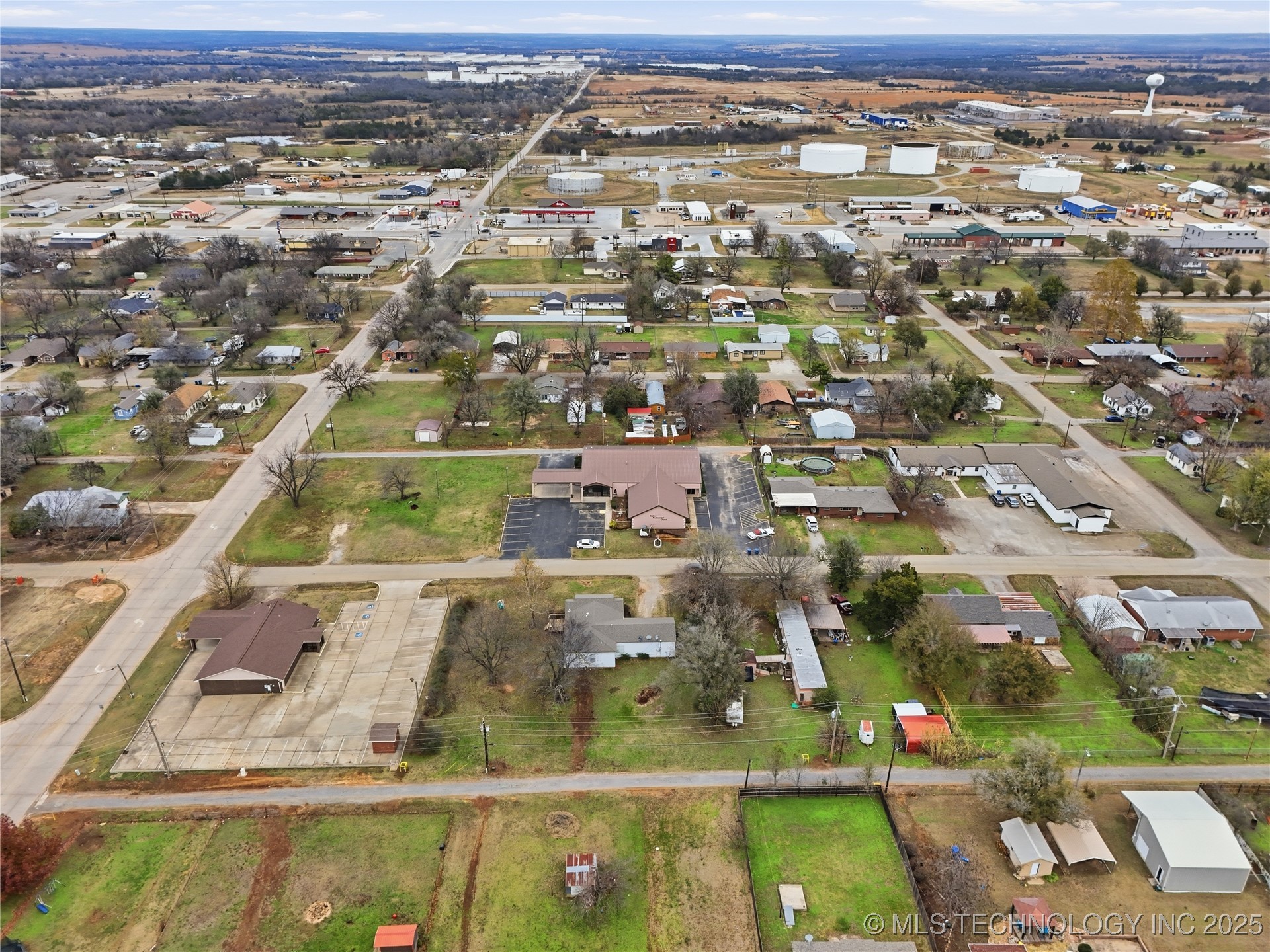 1417 E Oak Street Property Photo 48