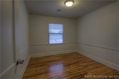 1331 E 43rd Street Property Photo 10