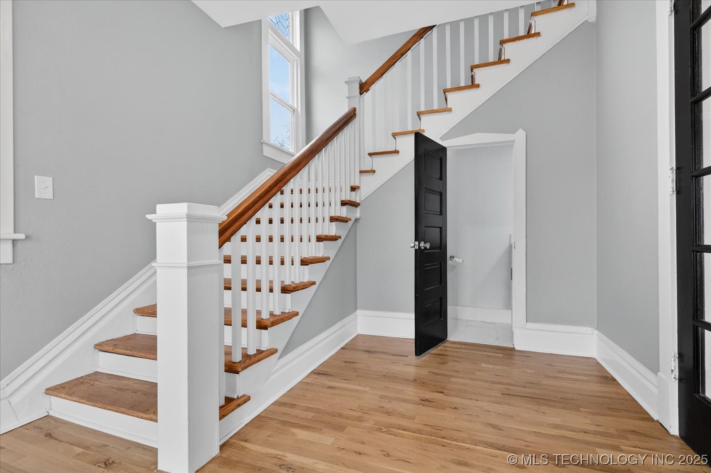 1000 Sw Jennings Avenue Property Photo 6