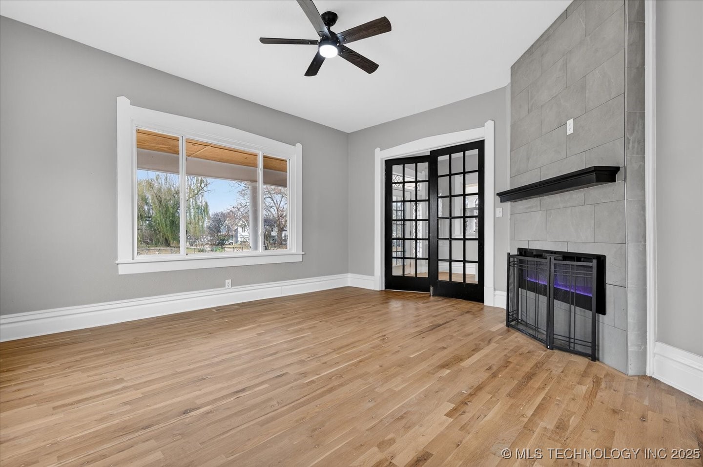 1000 Sw Jennings Avenue Property Photo 9