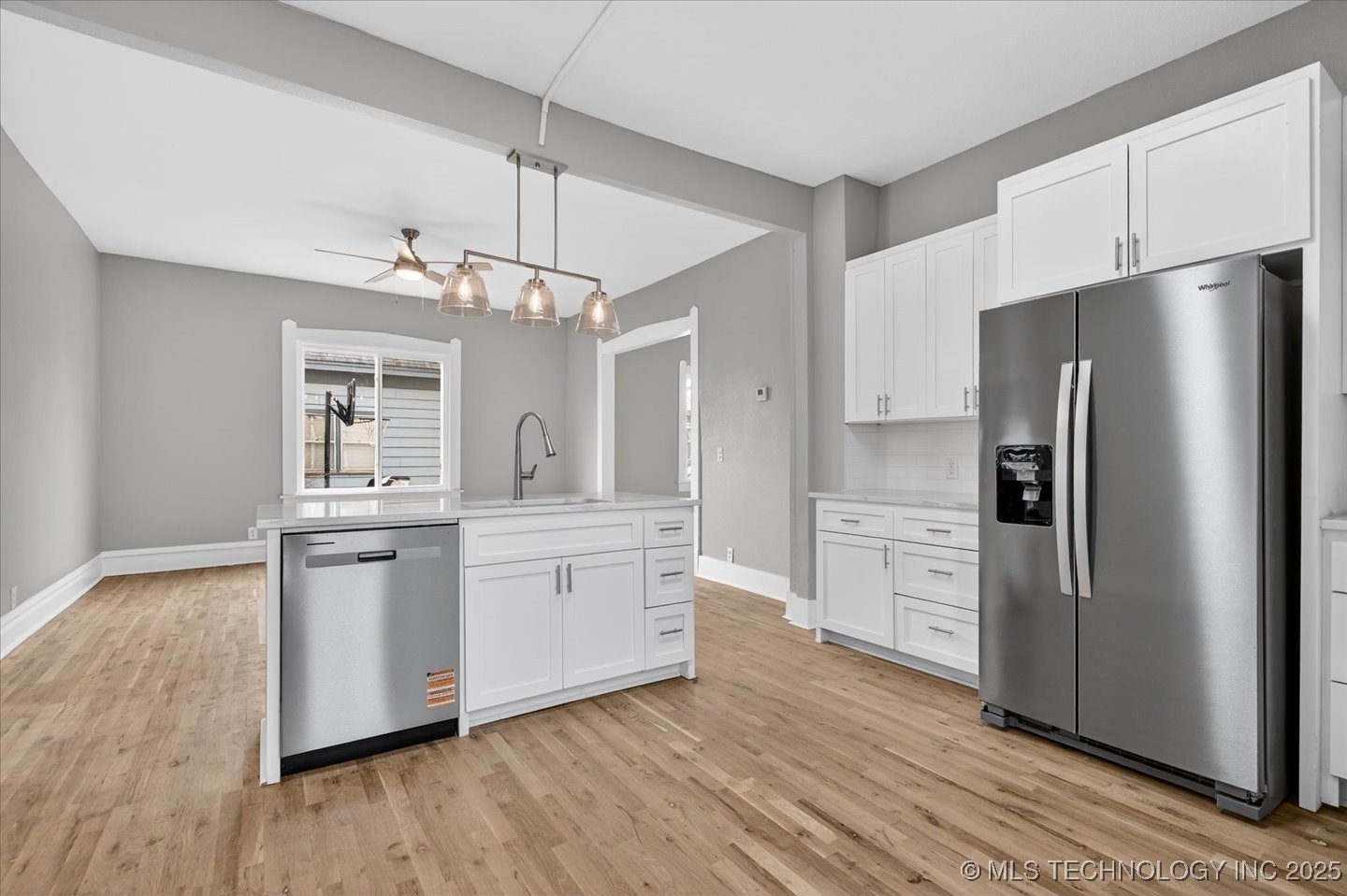 1000 Sw Jennings Avenue Property Photo 13