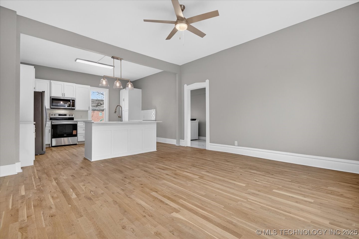 1000 Sw Jennings Avenue Property Photo 16