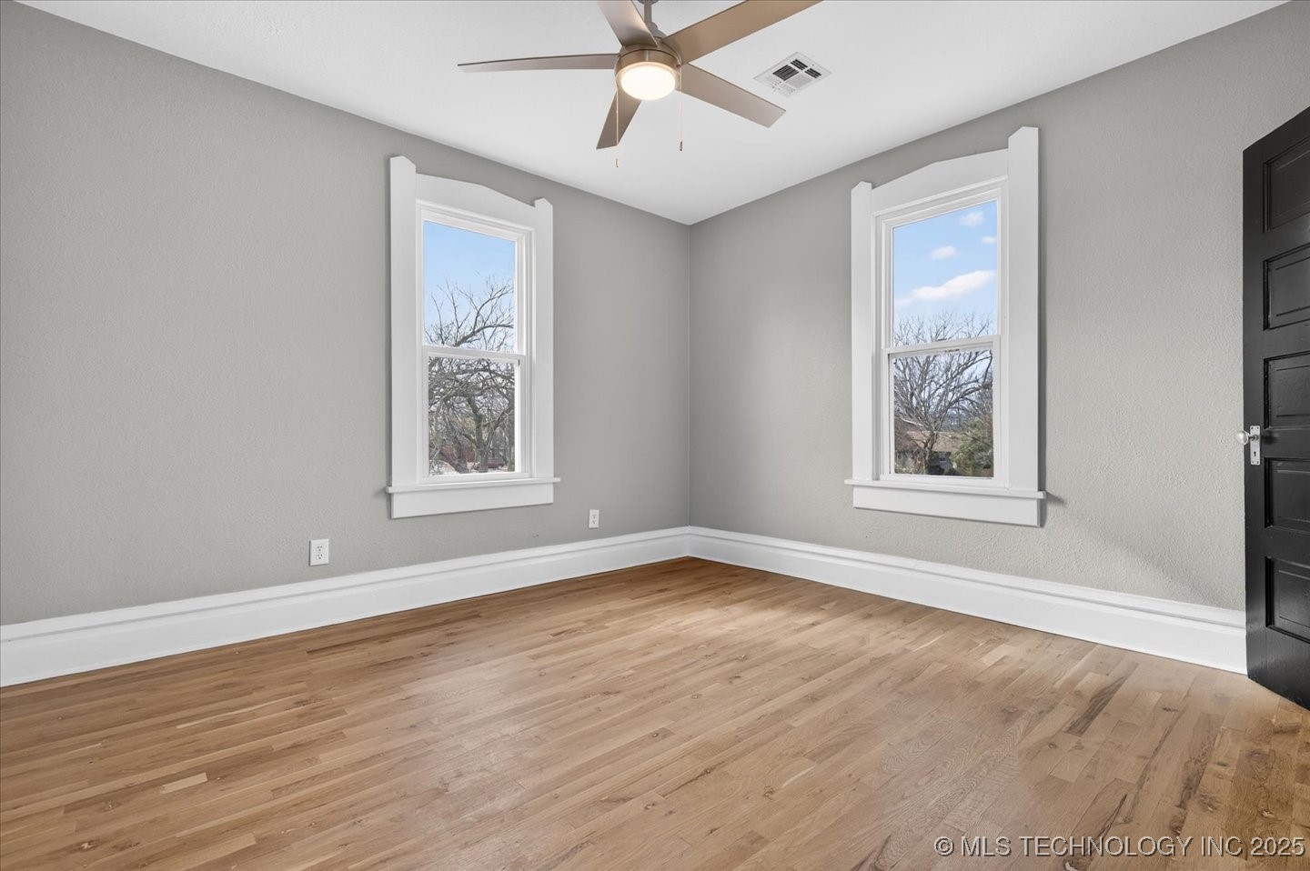 1000 Sw Jennings Avenue Property Photo 25