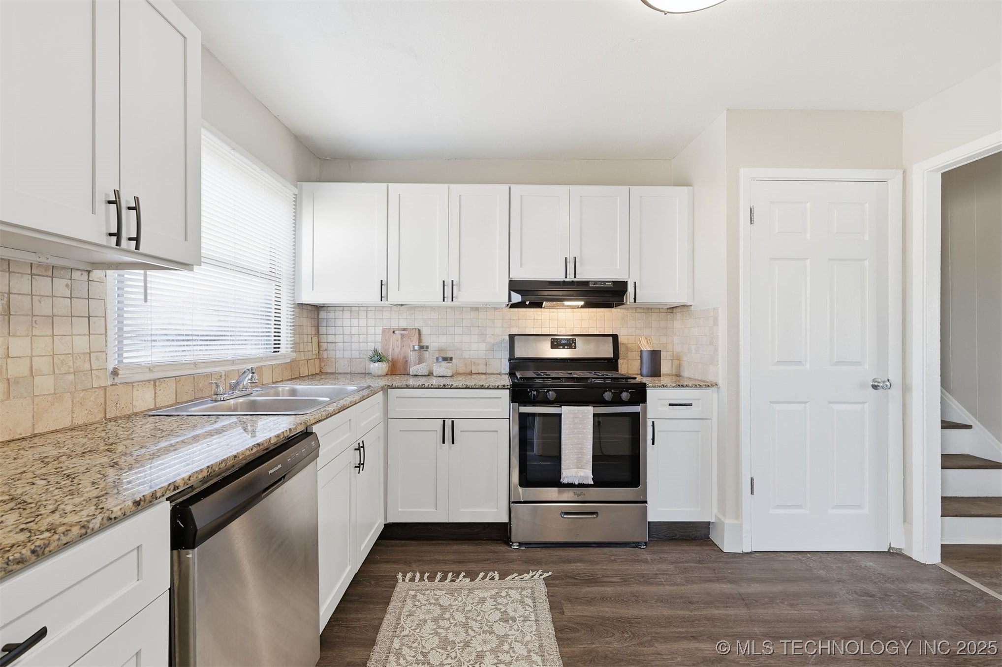 2129 S 103rd East Avenue Property Photo 5