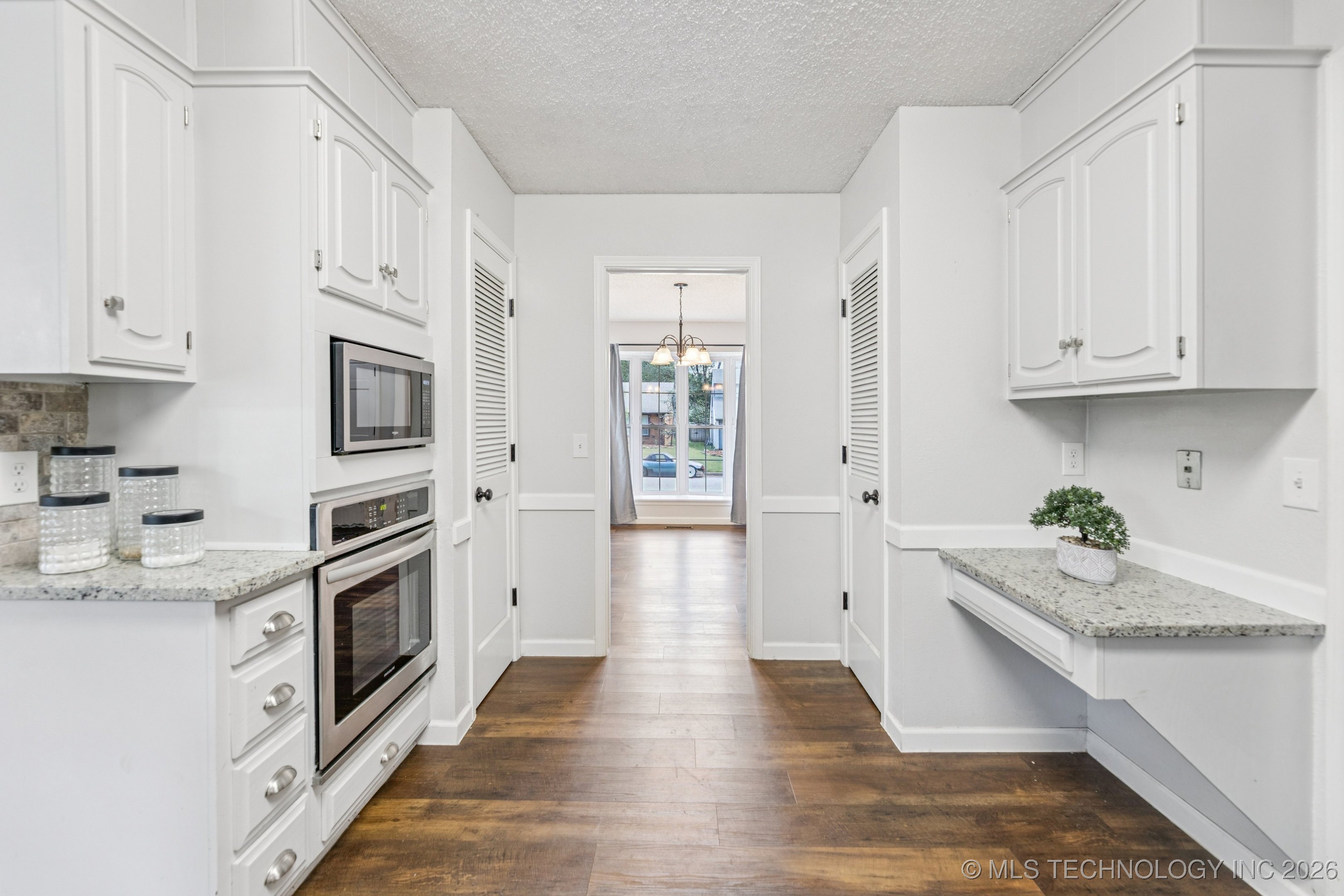 7948 S 86th East Place Property Photo 10