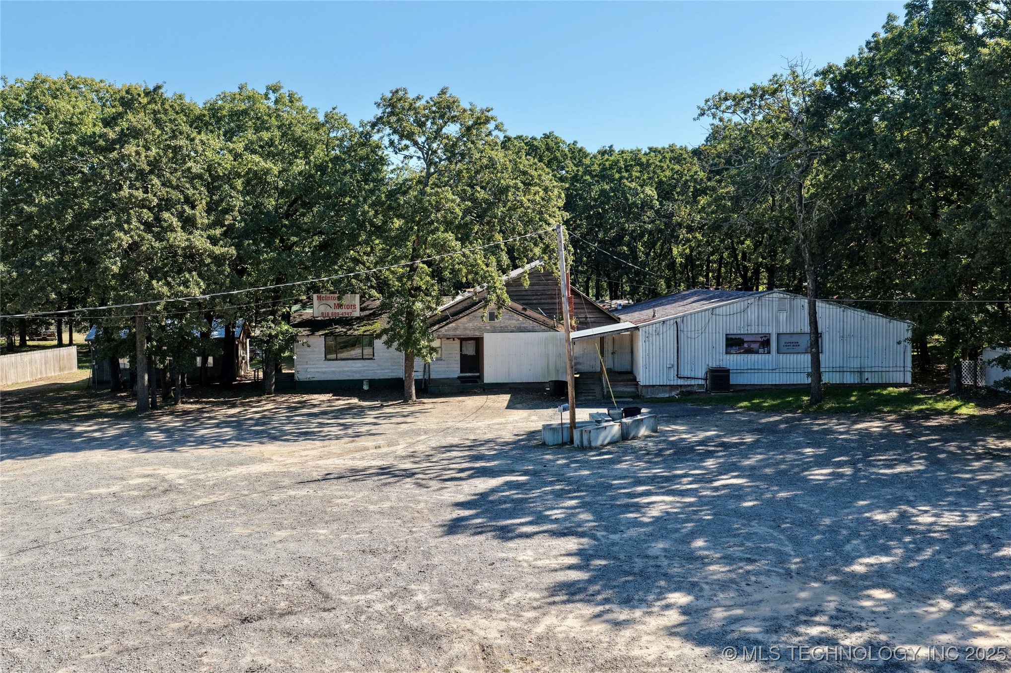 418646 Texanna Road Property Photo 1