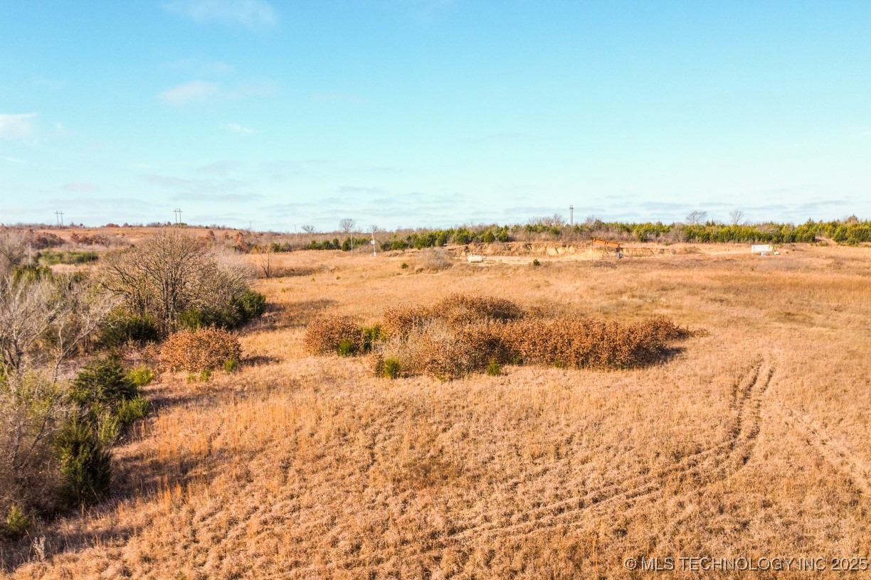 100 S 433rd West Avenue Property Photo 8