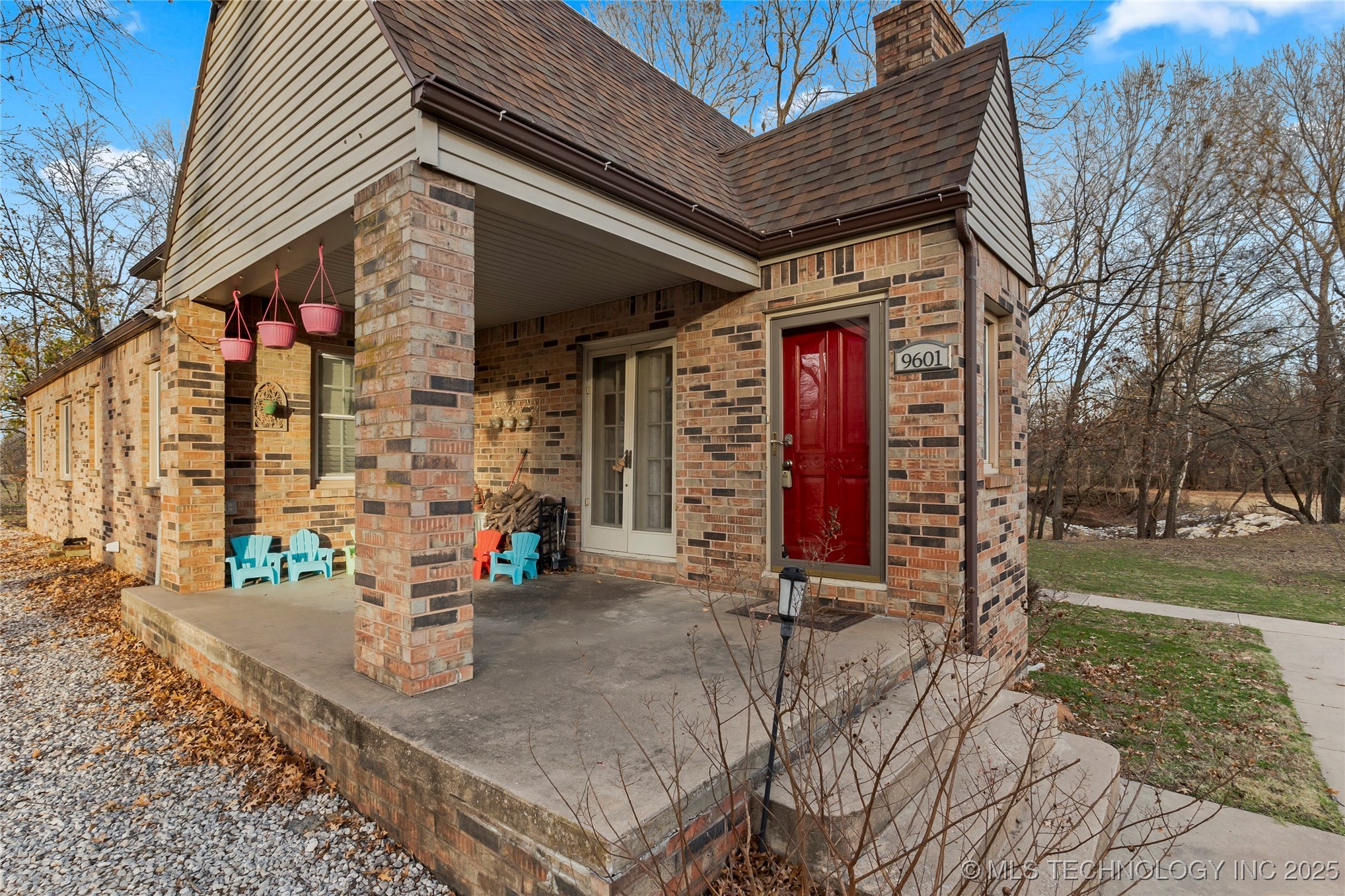 9601 N 89th East Avenue Property Photo 8