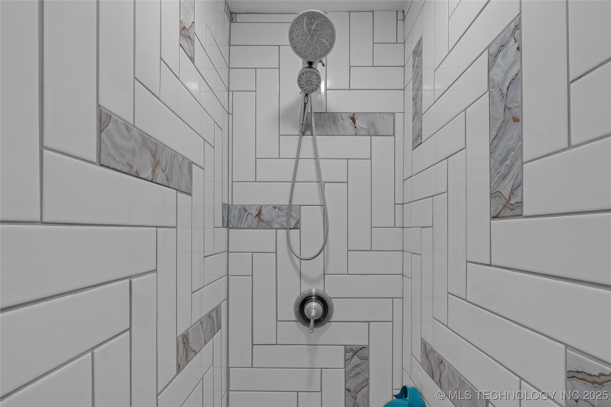 9601 N 89th East Avenue Property Photo 41