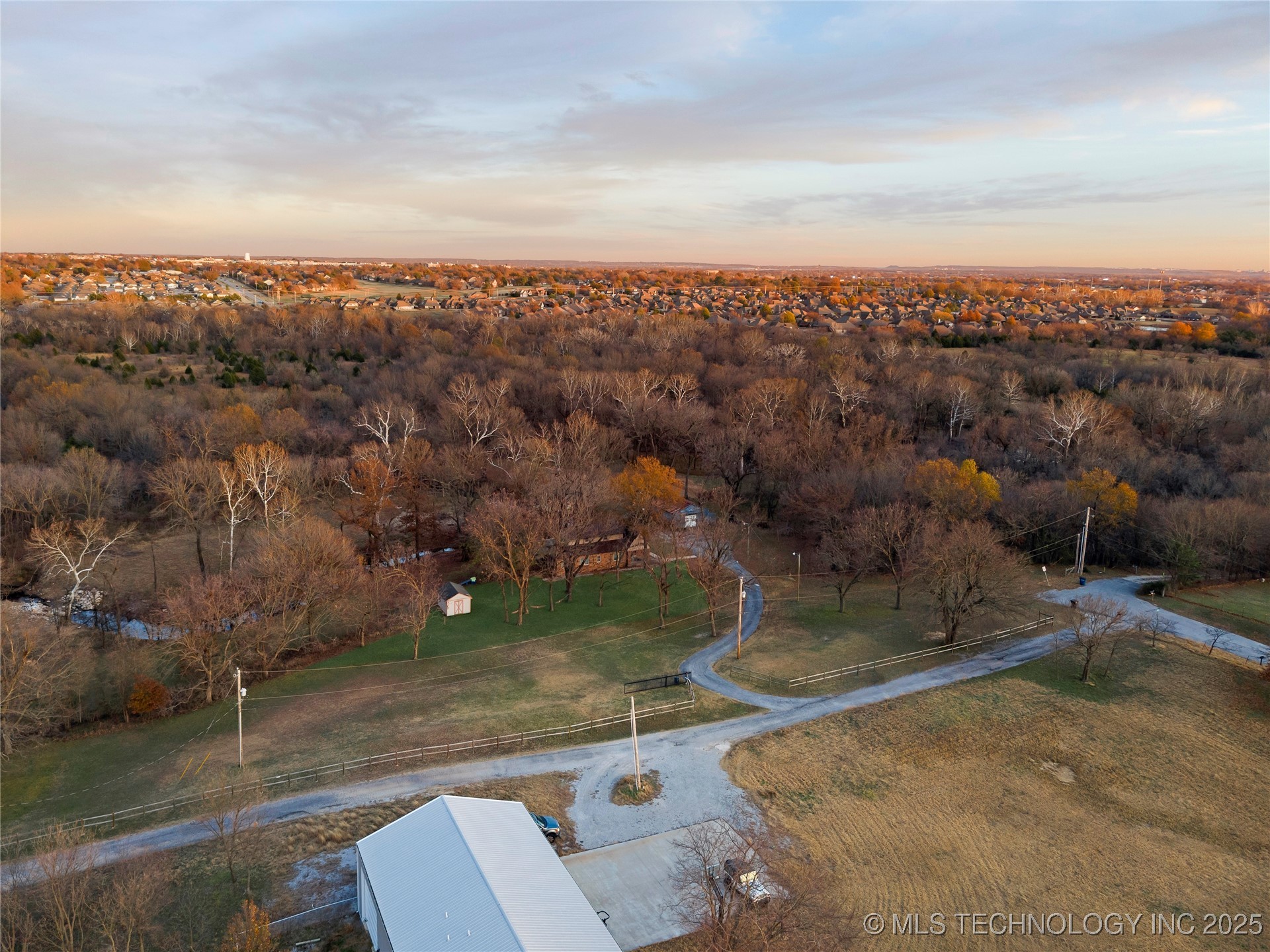 9601 N 89th East Avenue Property Photo 66