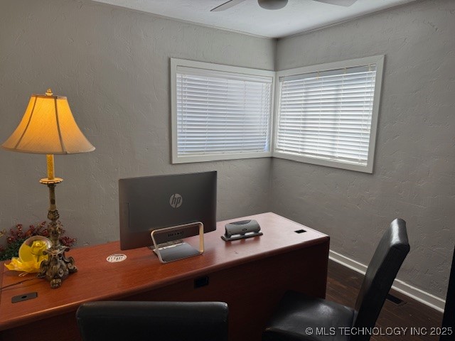 804 12th Nw Property Photo 15