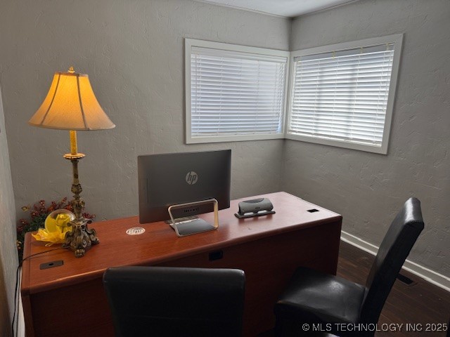 804 12th Nw Property Photo 16