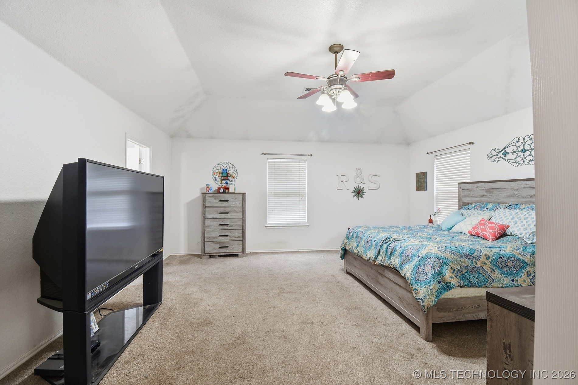 10003 N 103rd East Avenue Property Photo 8