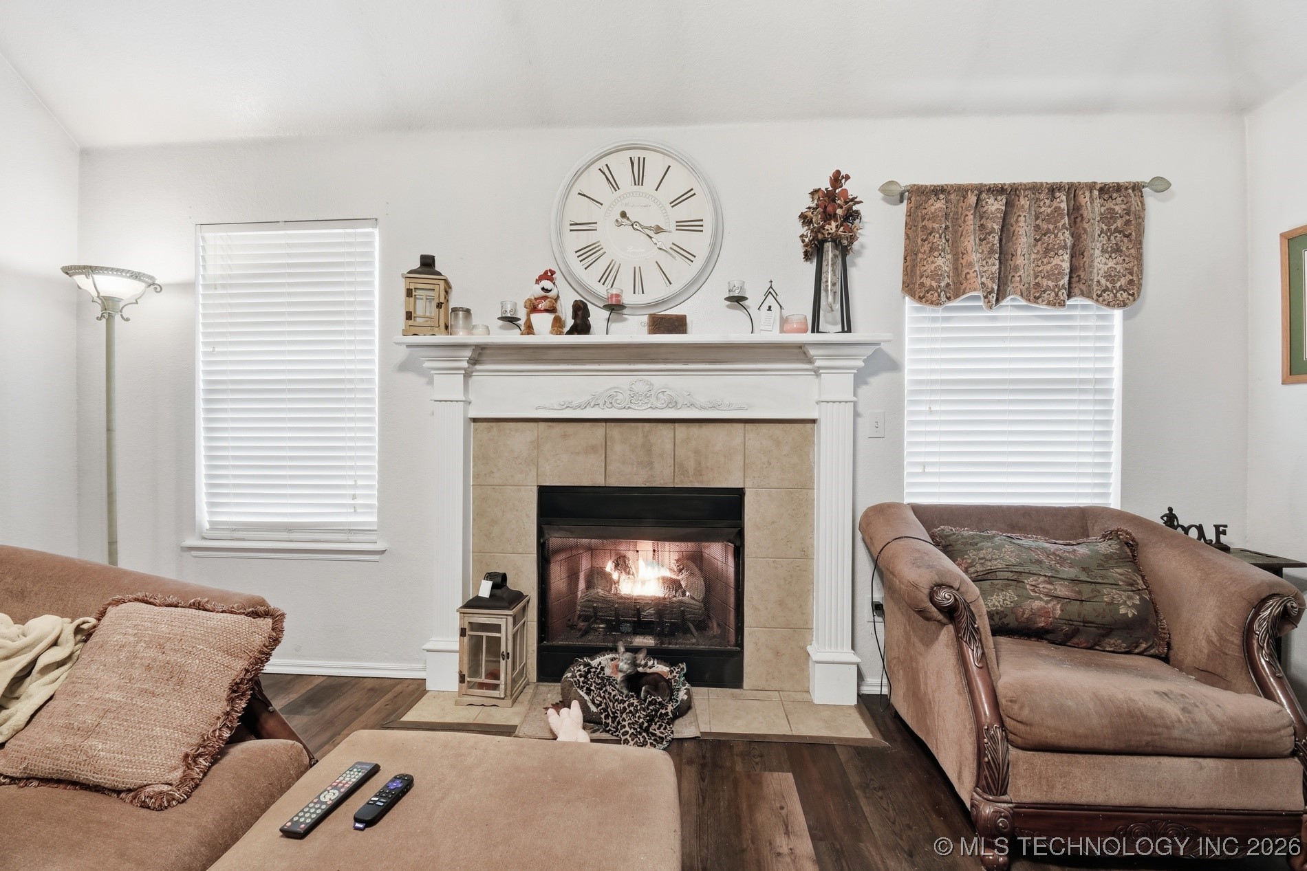 10003 N 103rd East Avenue Property Photo 9