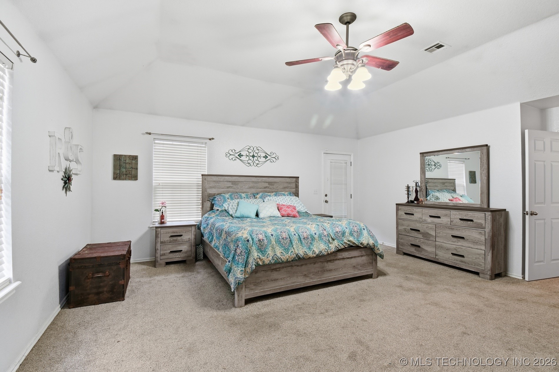 10003 N 103rd East Avenue Property Photo 14