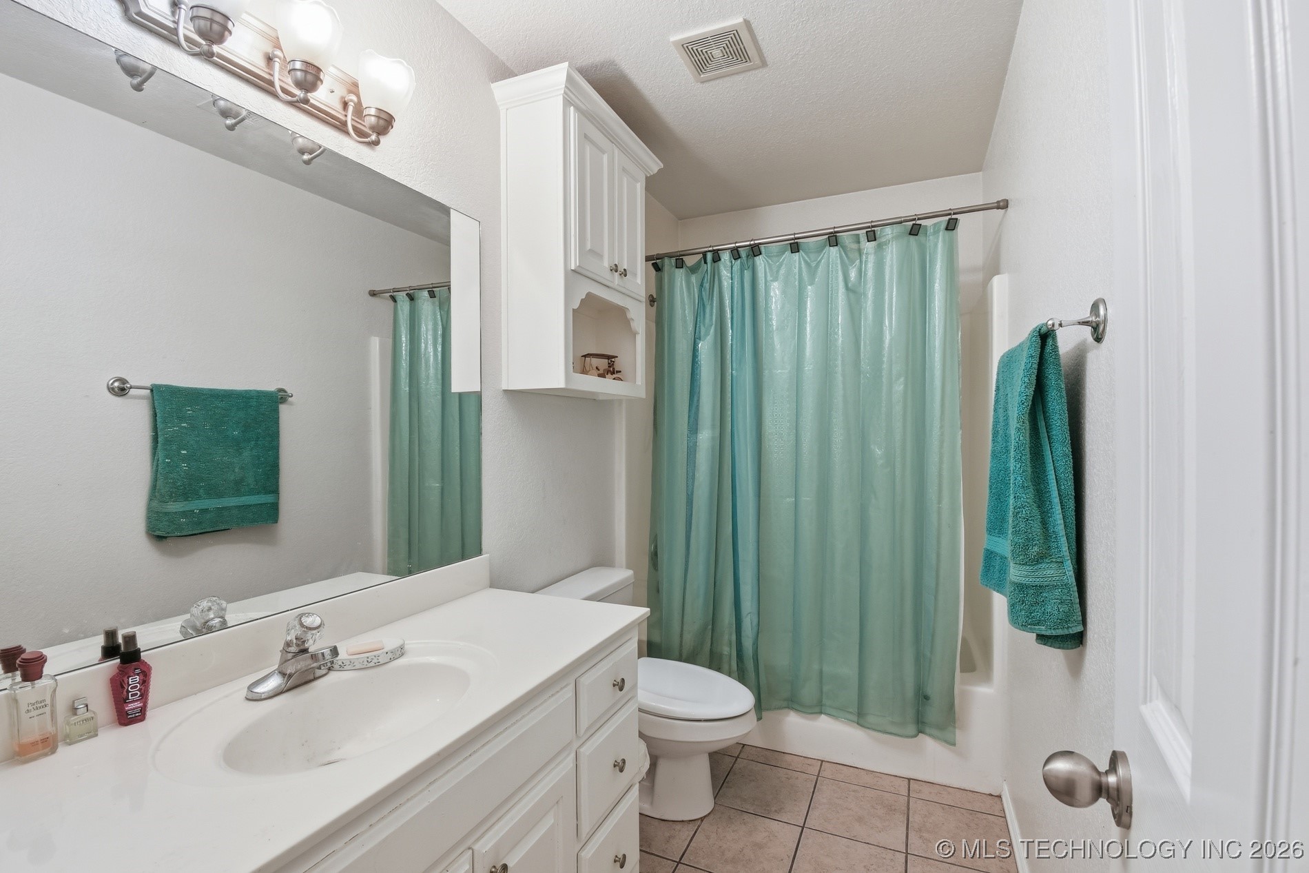 10003 N 103rd East Avenue Property Photo 21