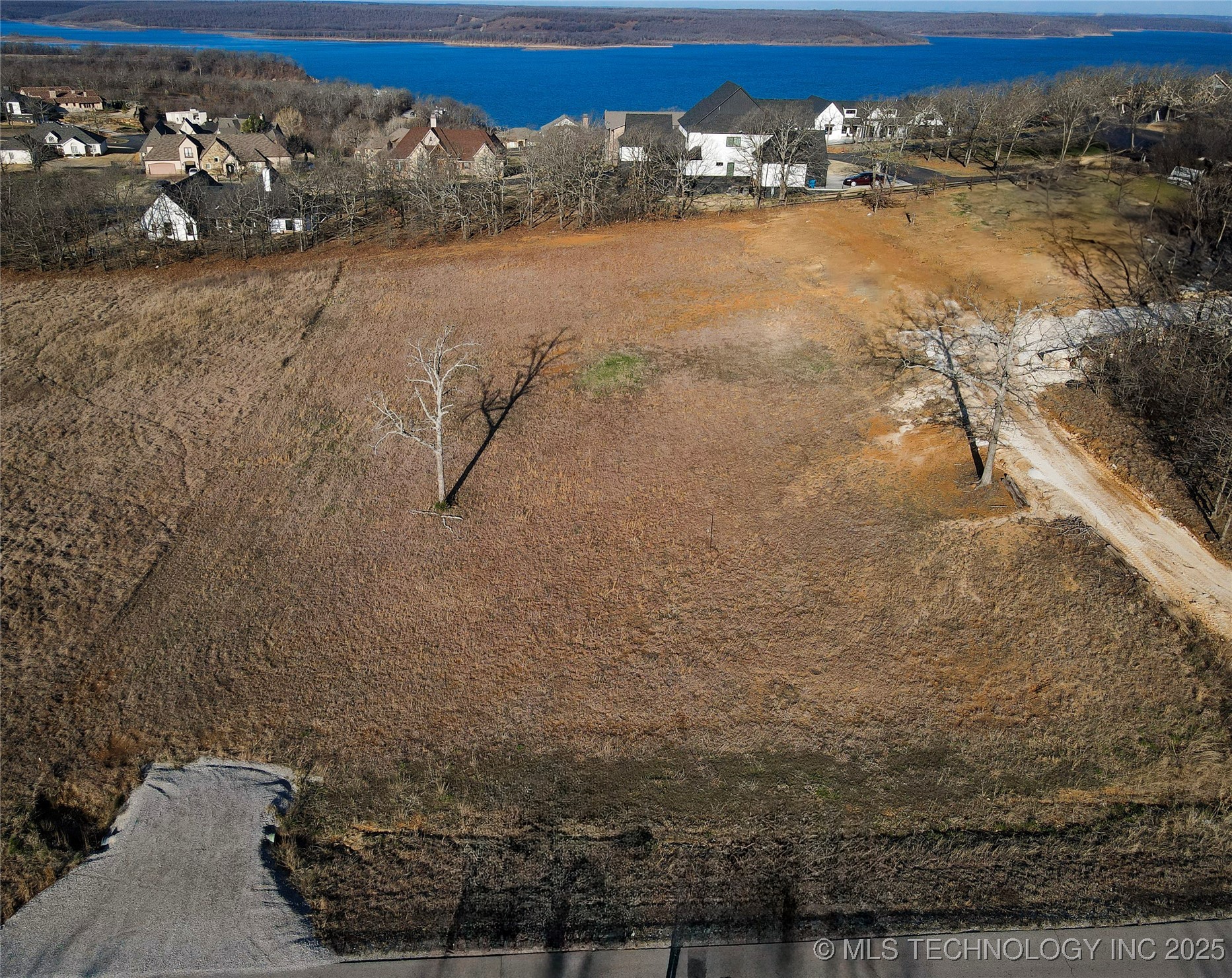 12586 Wilson Drive Property Photo 1