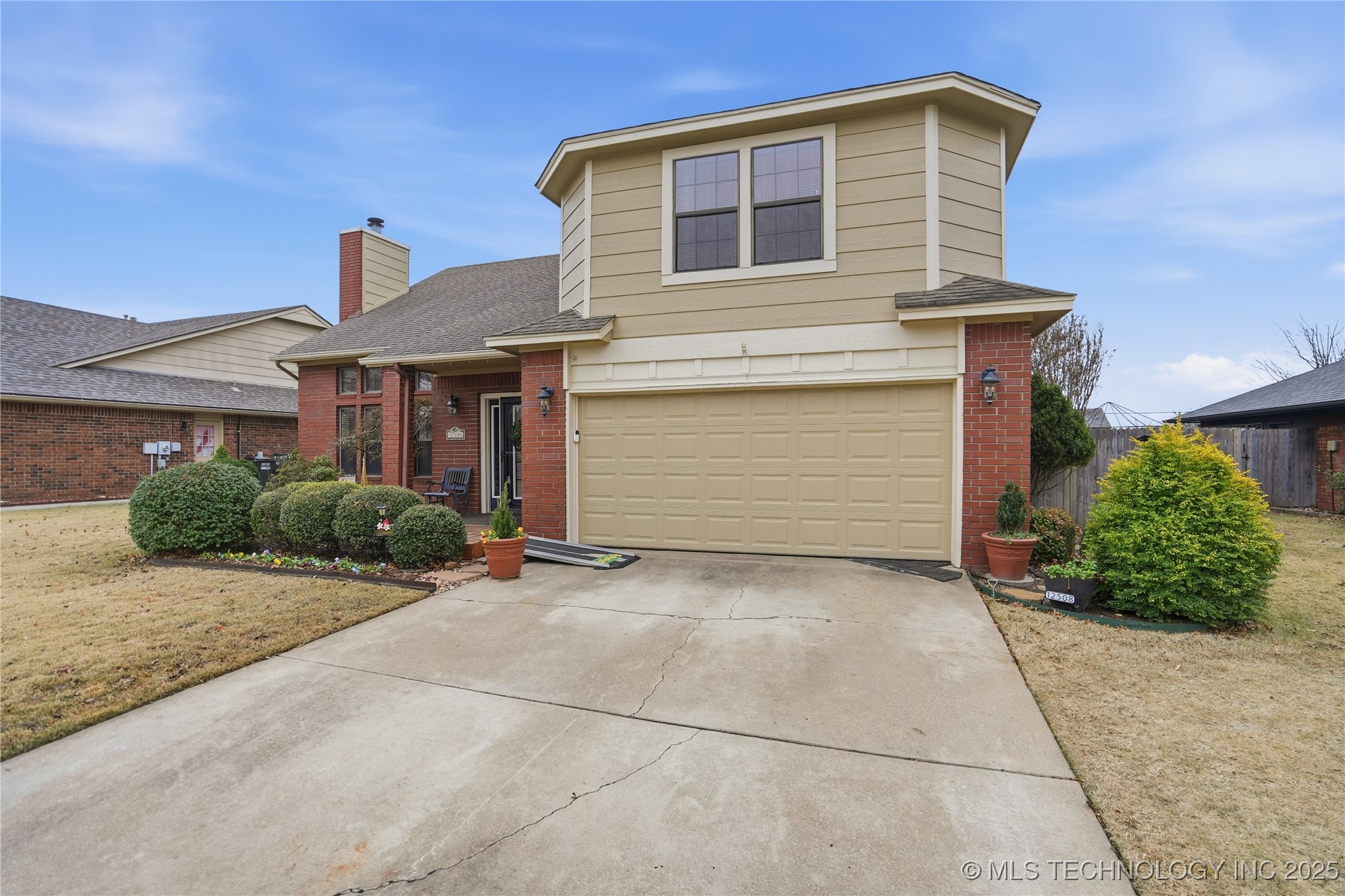 12508 E 76th Place North Property Photo 5