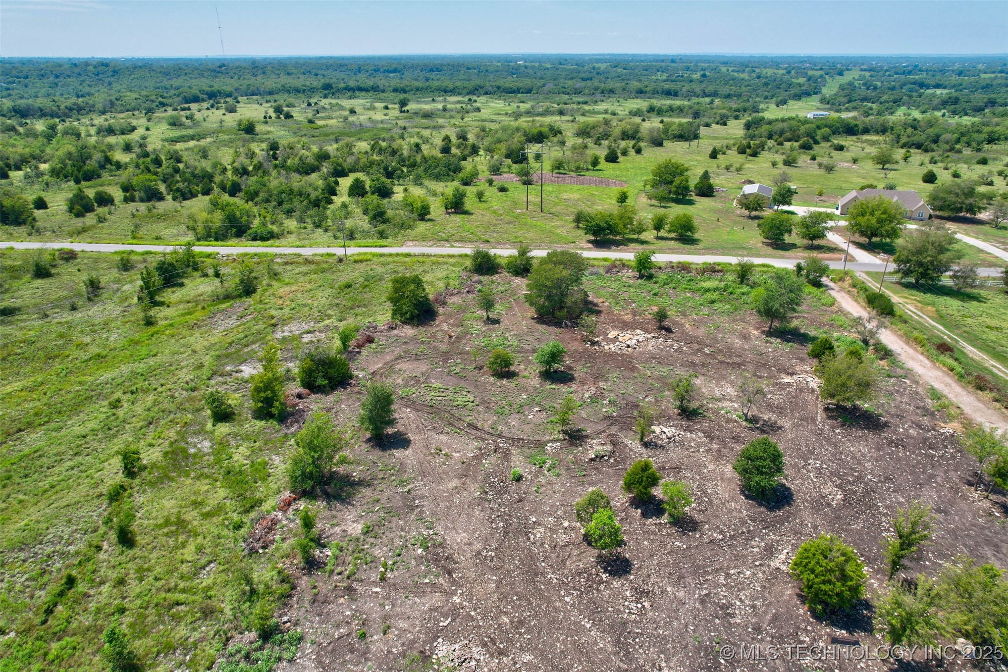 13247 Hobbs Creek Drive Property Photo 16