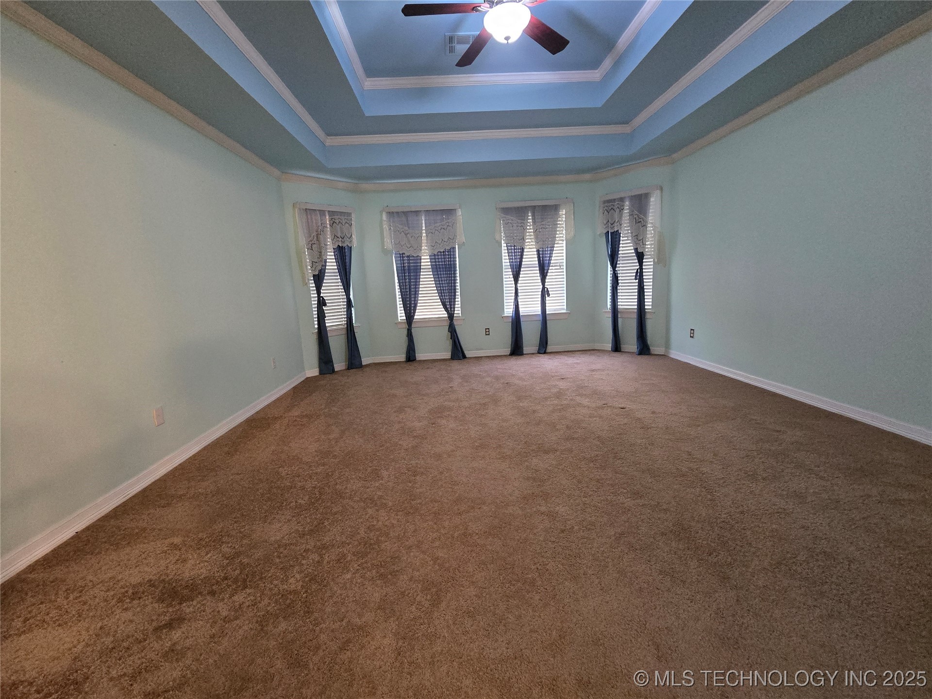 8704 N 140th East Court Property Photo 7