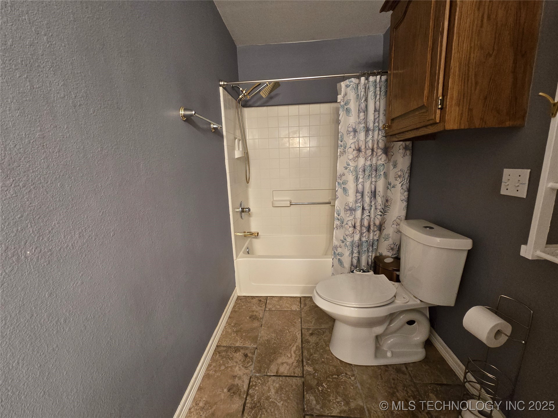 8704 N 140th East Court Property Photo 11