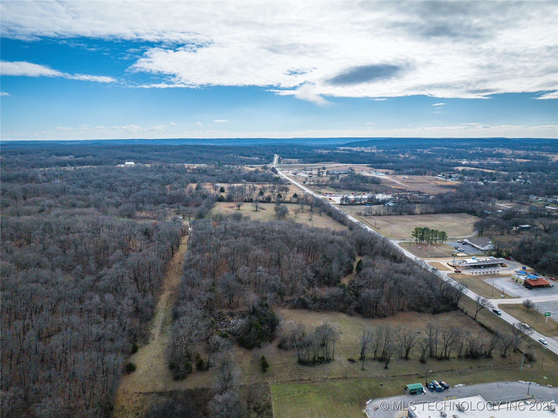 Hwy 82 S Property Photo 8